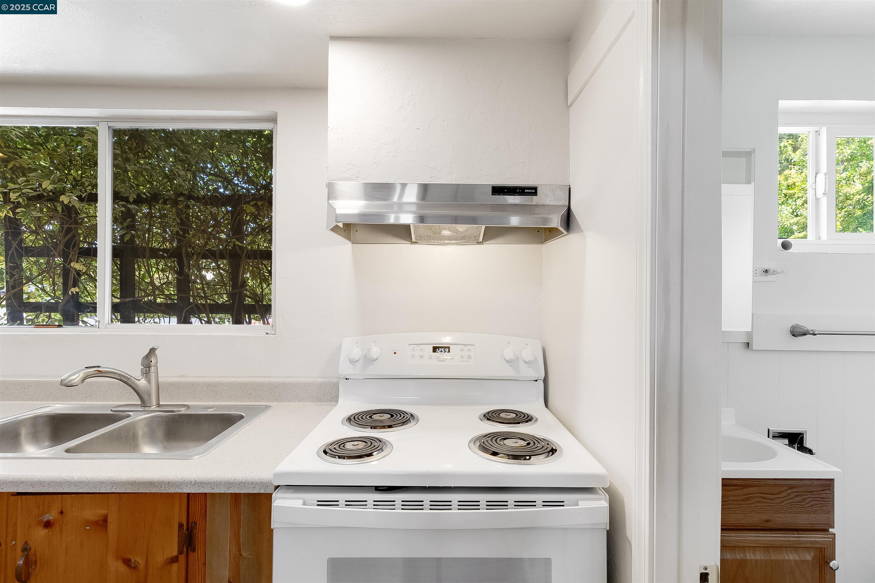 Detail Gallery Image 51 of 60 For 1878 Denkinger Rd, Concord,  CA 94521 - 4 Beds | 3/1 Baths