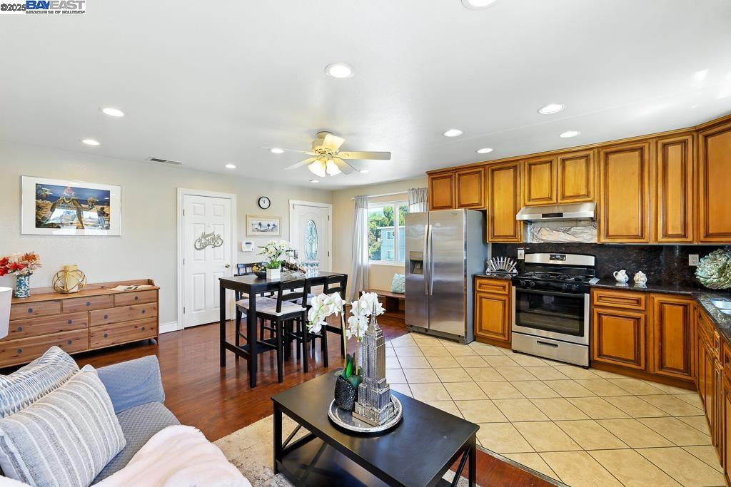 Detail Gallery Image 12 of 50 For 2593 62nd Ave, Oakland,  CA 94605 - – Beds | – Baths