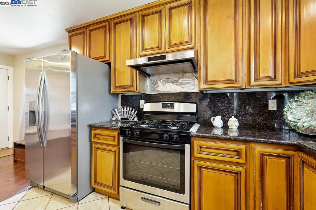 Detail Gallery Image 19 of 50 For 2593 62nd Ave, Oakland,  CA 94605 - – Beds | – Baths