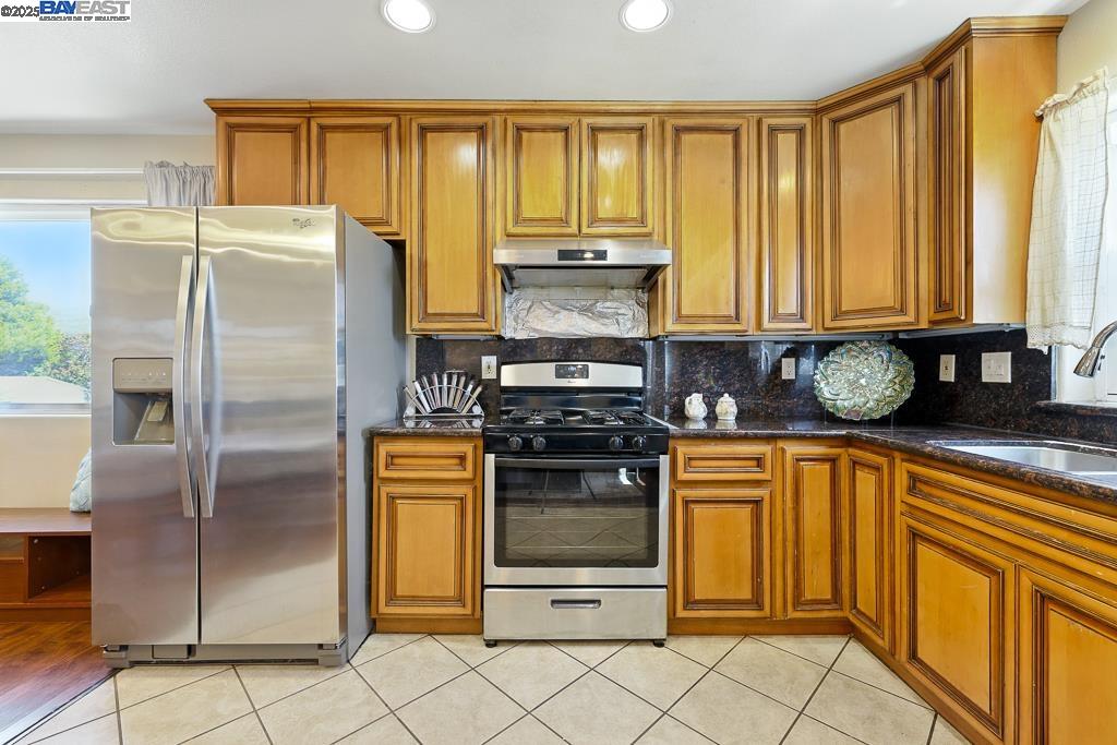 Detail Gallery Image 20 of 50 For 2593 62nd Ave, Oakland,  CA 94605 - – Beds | – Baths