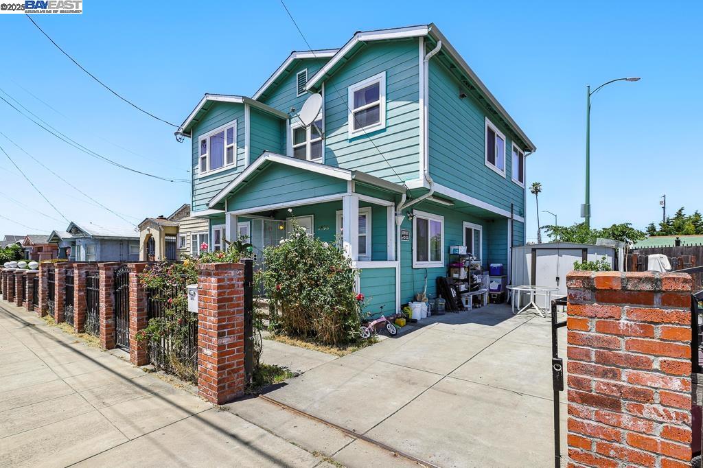 Detail Gallery Image 3 of 50 For 2593 62nd Ave, Oakland,  CA 94605 - – Beds | – Baths