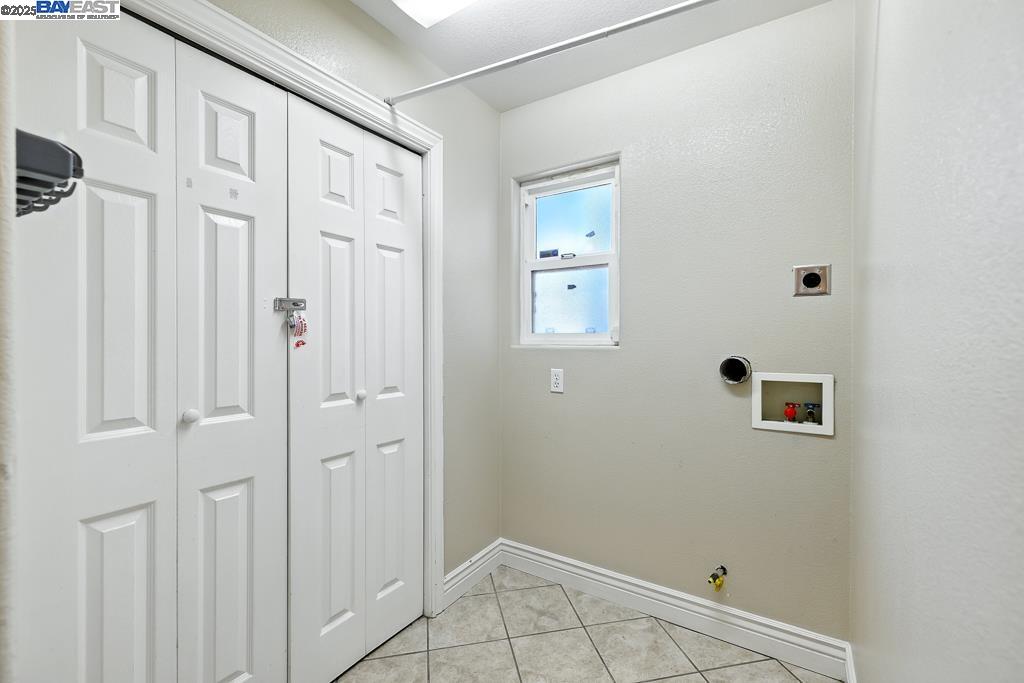 Detail Gallery Image 21 of 50 For 2593 62nd Ave, Oakland,  CA 94605 - – Beds | – Baths