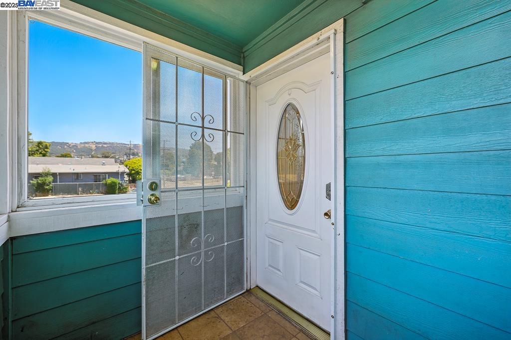 Detail Gallery Image 8 of 50 For 2593 62nd Ave, Oakland,  CA 94605 - – Beds | – Baths