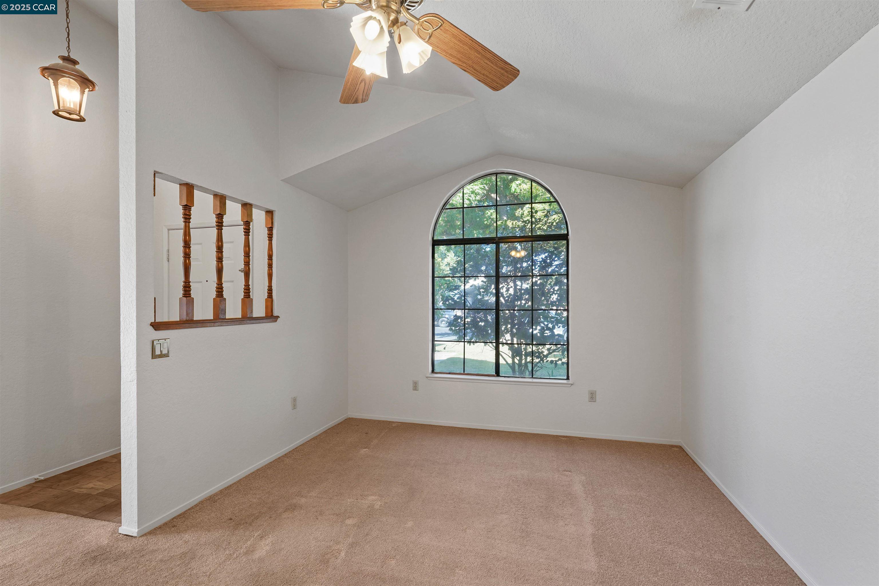 Detail Gallery Image 4 of 46 For 901 Mercy Ave, Modesto,  CA 95358-1470 - 3 Beds | 2 Baths