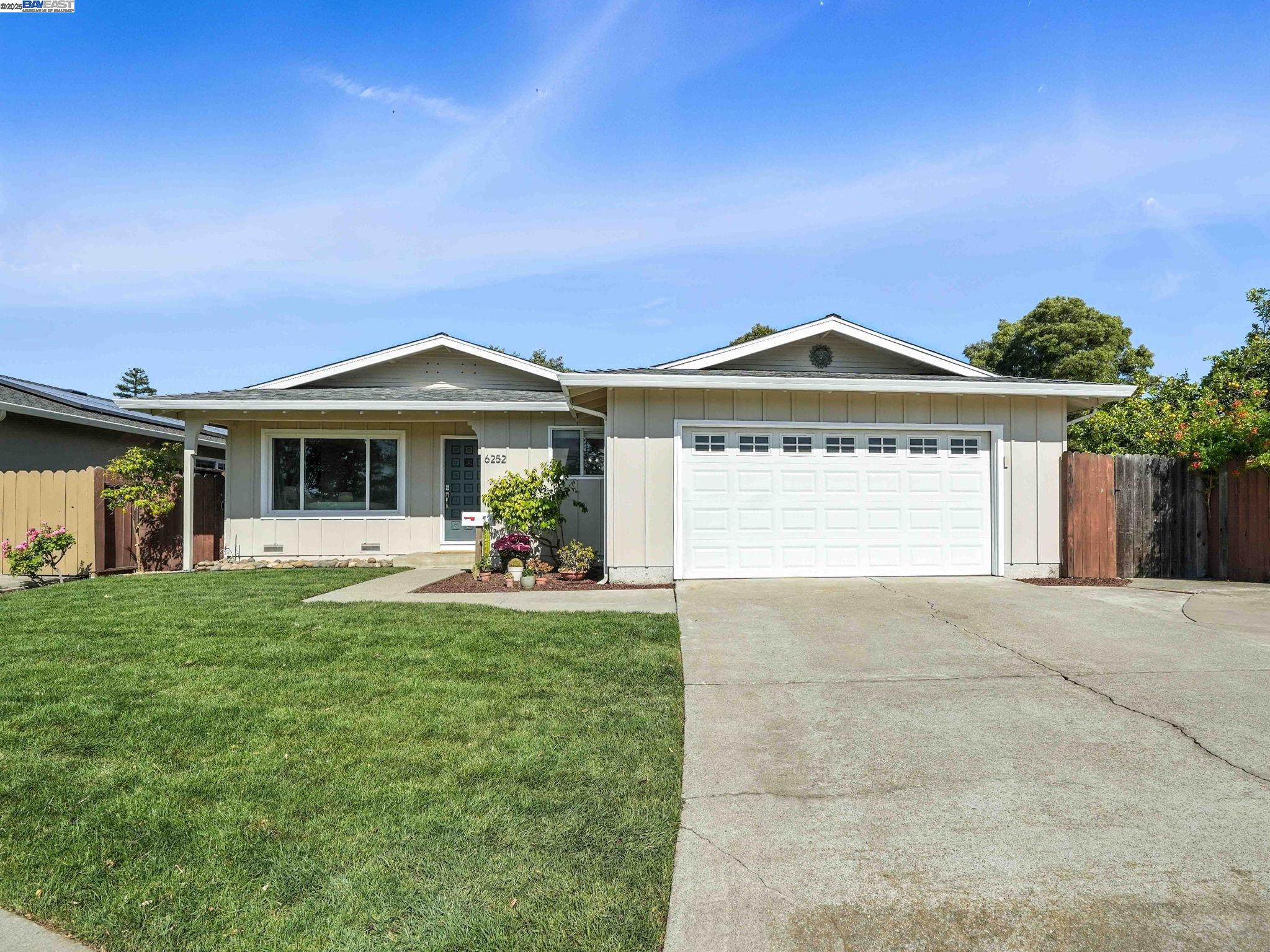 Detail Gallery Image 1 of 38 For 6252 Escallonia Ct, Newark,  CA 94560 - 3 Beds | 2 Baths
