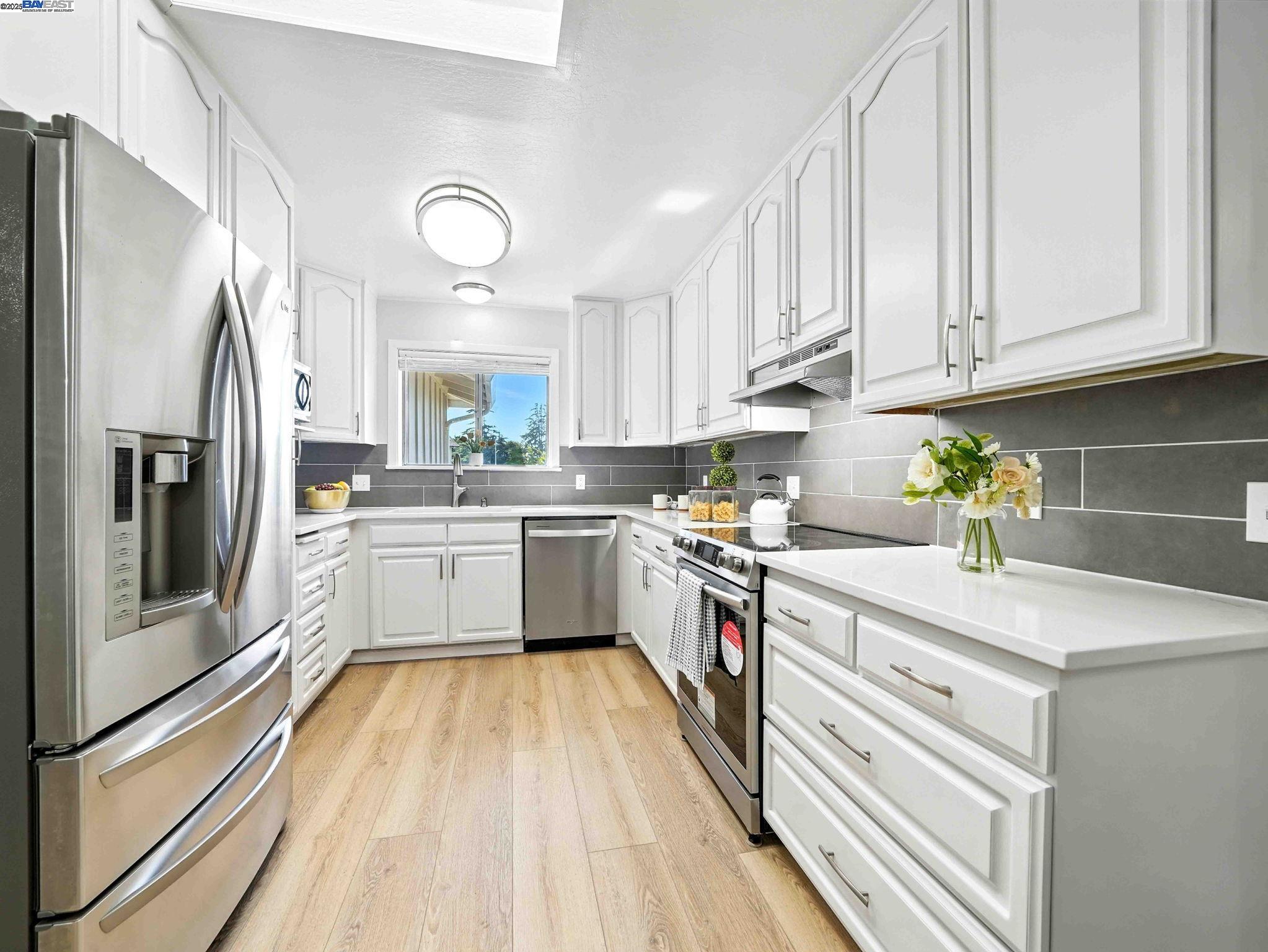 Detail Gallery Image 14 of 38 For 6252 Escallonia Ct, Newark,  CA 94560 - 3 Beds | 2 Baths