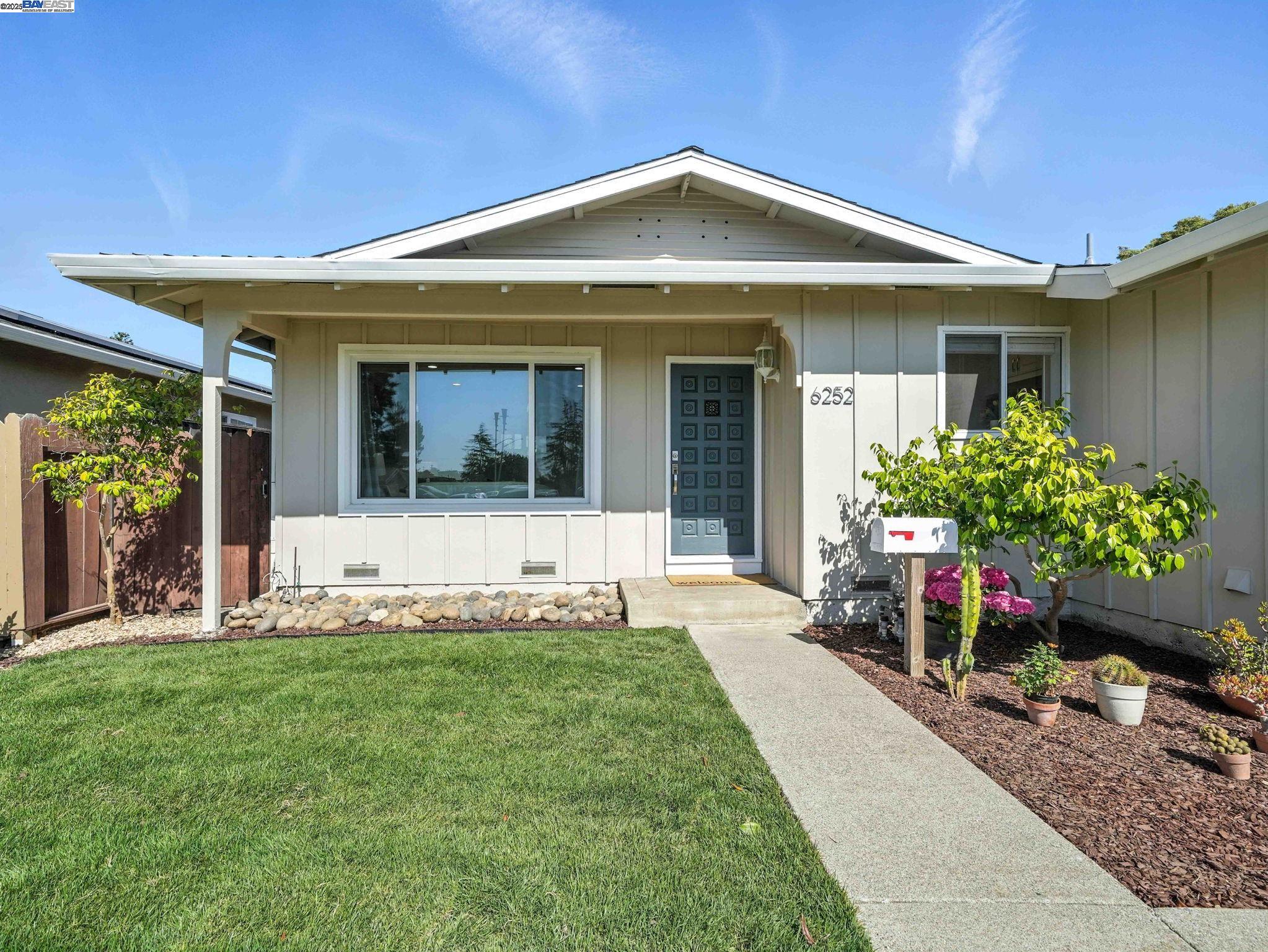Detail Gallery Image 6 of 38 For 6252 Escallonia Ct, Newark,  CA 94560 - 3 Beds | 2 Baths