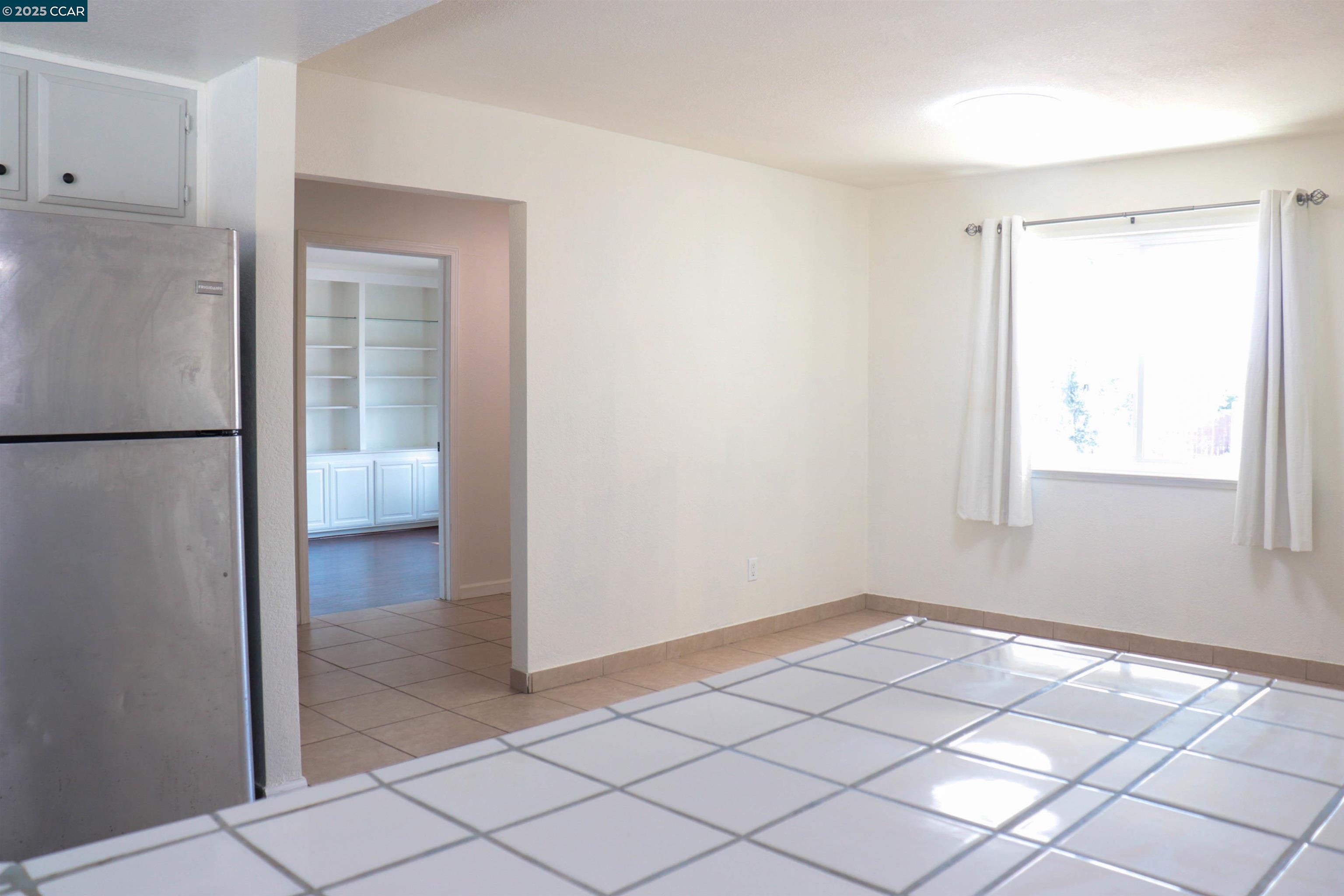 Detail Gallery Image 11 of 46 For 3804 Malibu, Pittsburg,  CA 94565 - 4 Beds | 2 Baths