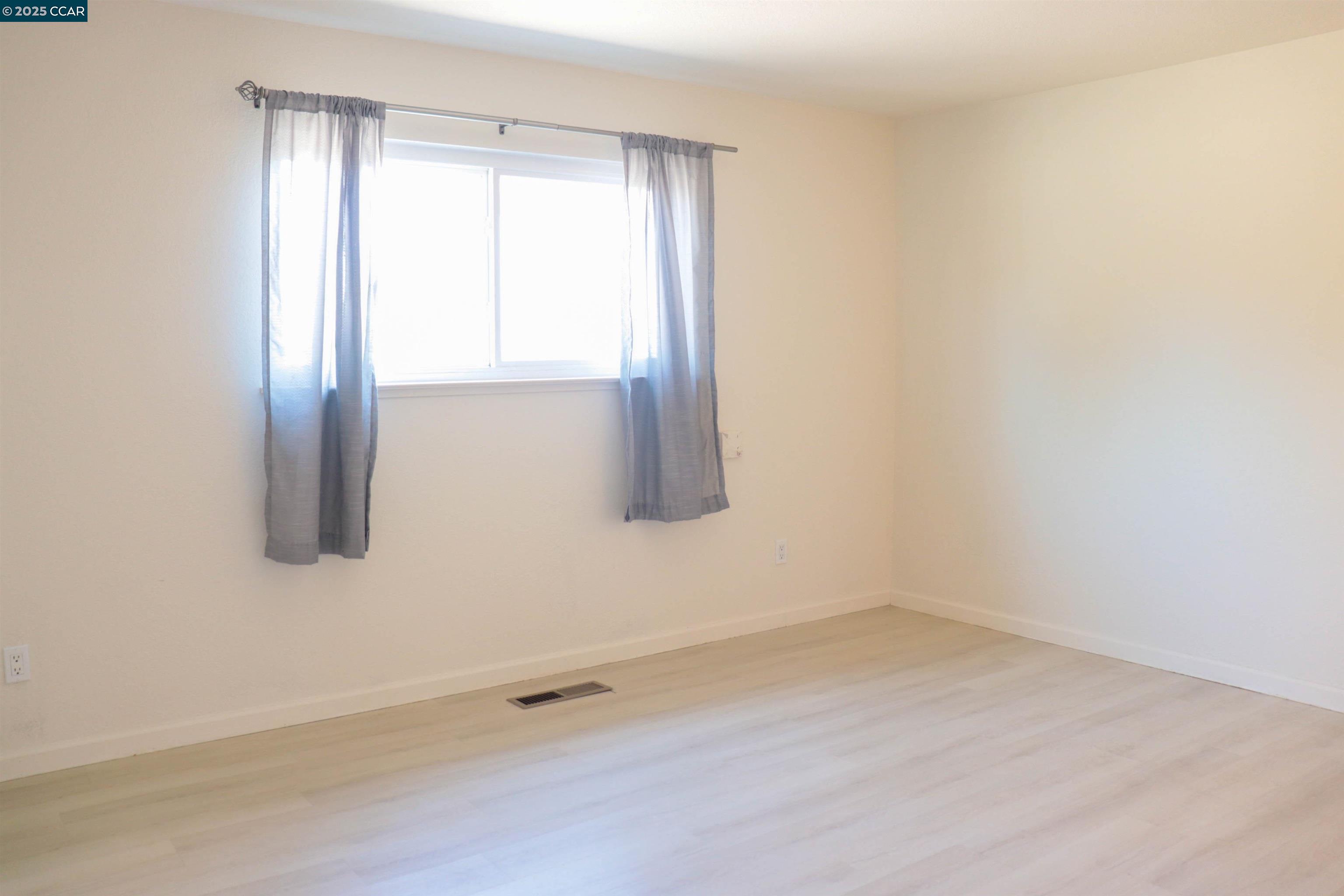 Detail Gallery Image 31 of 46 For 3804 Malibu, Pittsburg,  CA 94565 - 4 Beds | 2 Baths
