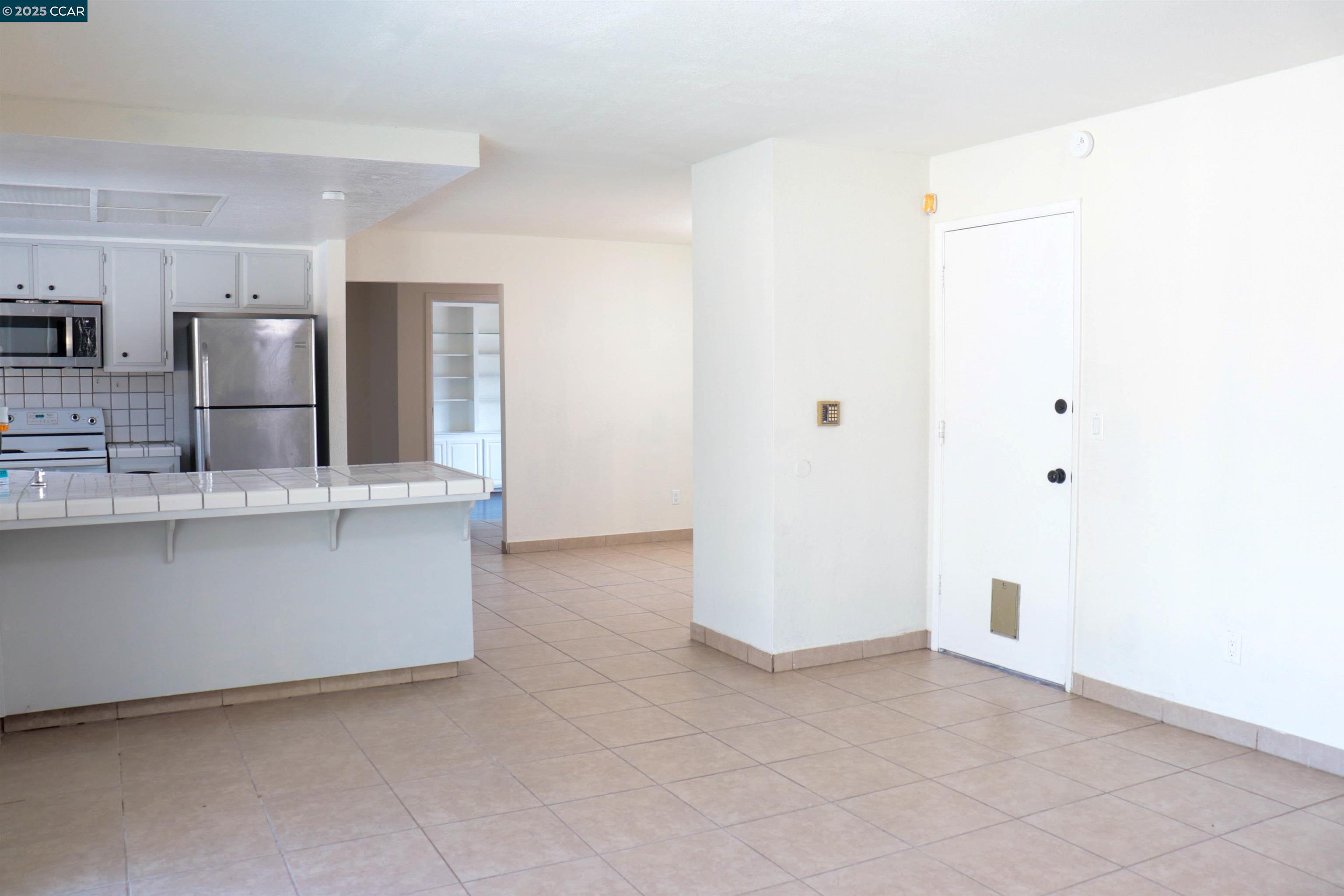 Detail Gallery Image 10 of 46 For 3804 Malibu, Pittsburg,  CA 94565 - 4 Beds | 2 Baths