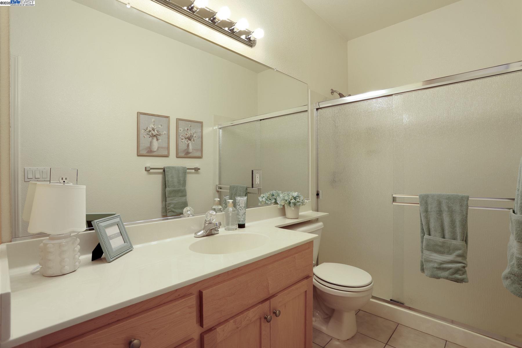 Detail Gallery Image 25 of 57 For 1962 Fountain Square Ave, Manteca,  CA 95337 - 5 Beds | 3/1 Baths