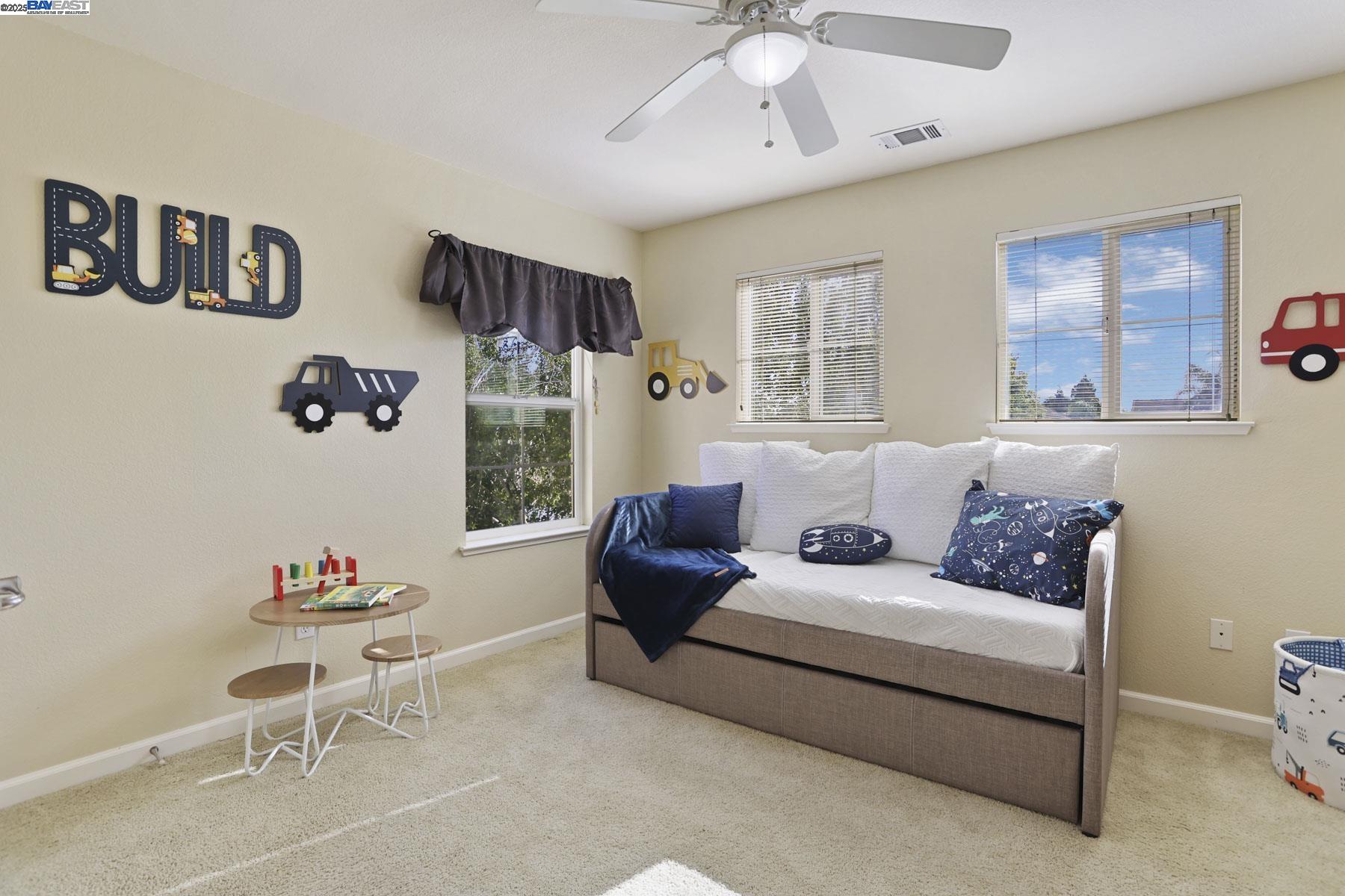Detail Gallery Image 28 of 57 For 1962 Fountain Square Ave, Manteca,  CA 95337 - 5 Beds | 3/1 Baths