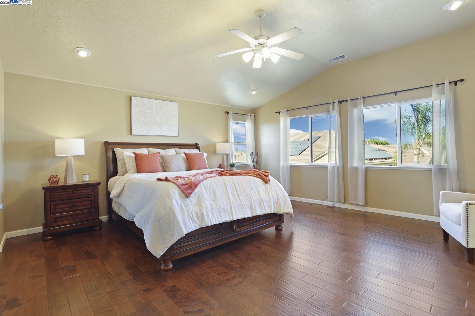 Detail Gallery Image 34 of 57 For 1962 Fountain Square Ave, Manteca,  CA 95337 - 5 Beds | 3/1 Baths