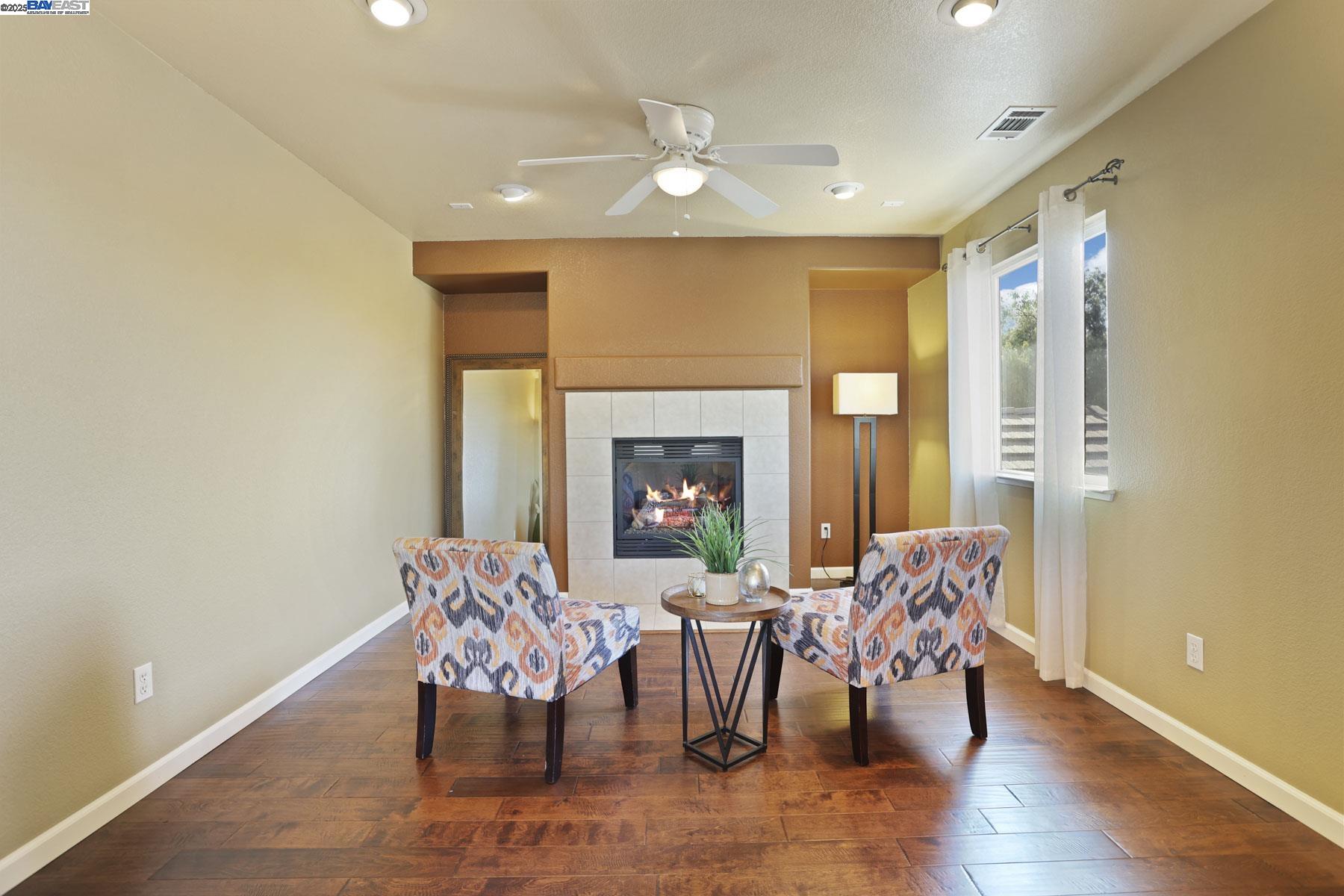 Detail Gallery Image 37 of 57 For 1962 Fountain Square Ave, Manteca,  CA 95337 - 5 Beds | 3/1 Baths