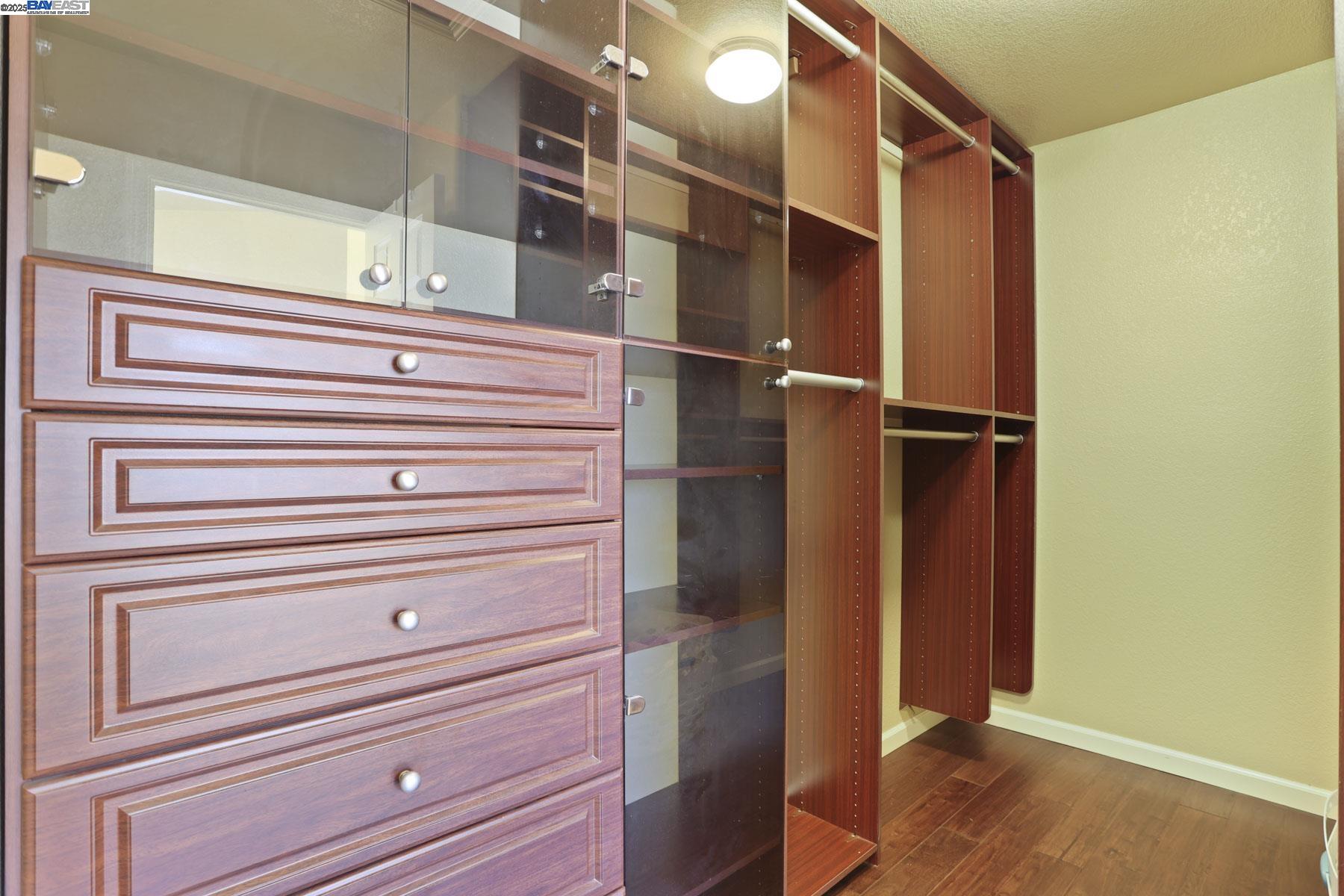 Detail Gallery Image 41 of 57 For 1962 Fountain Square Ave, Manteca,  CA 95337 - 5 Beds | 3/1 Baths