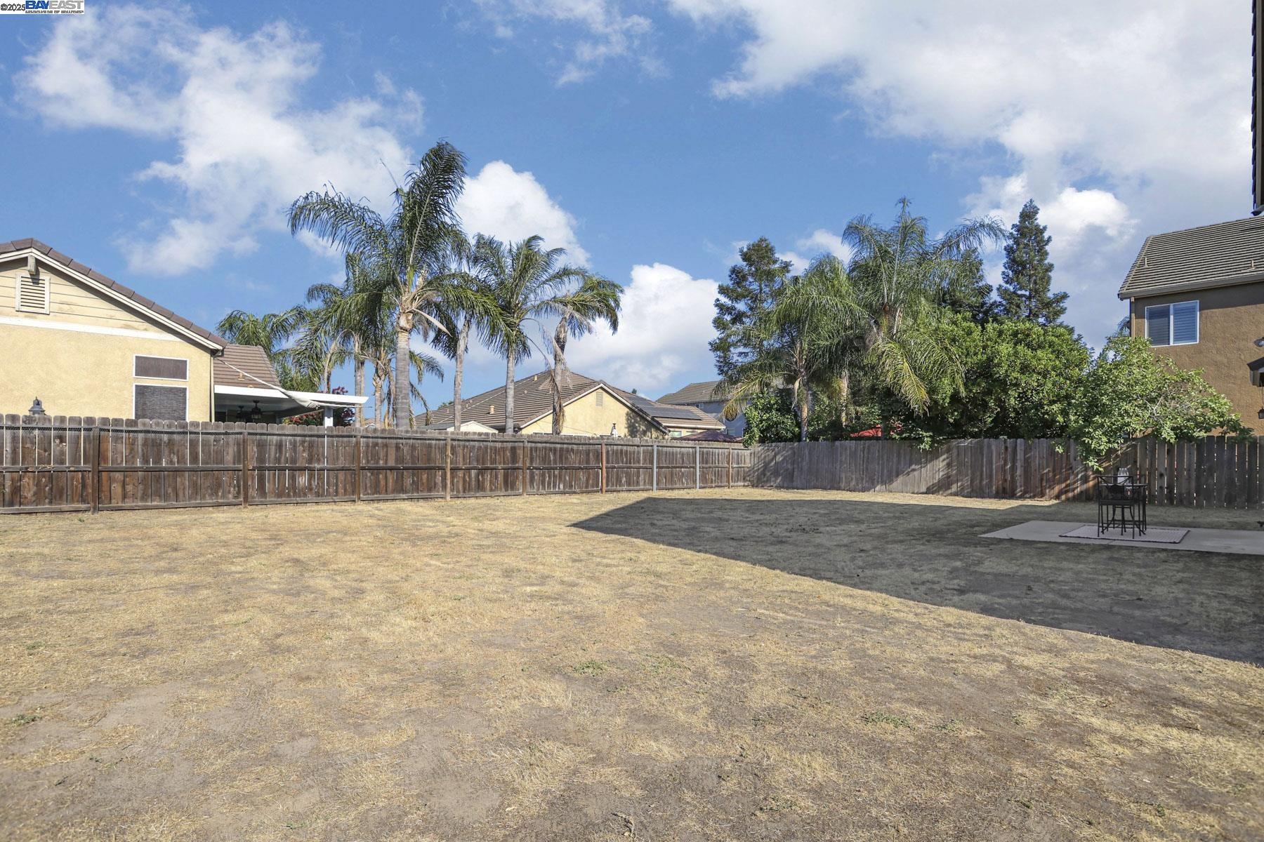 Detail Gallery Image 46 of 57 For 1962 Fountain Square Ave, Manteca,  CA 95337 - 5 Beds | 3/1 Baths