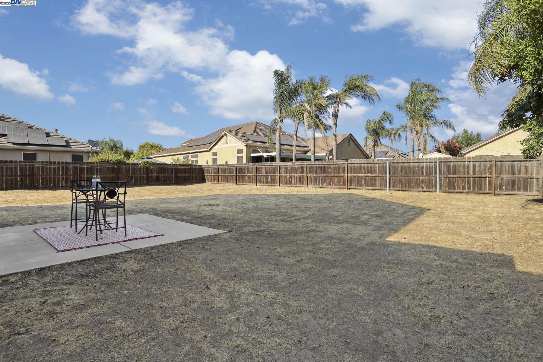 Detail Gallery Image 47 of 57 For 1962 Fountain Square Ave, Manteca,  CA 95337 - 5 Beds | 3/1 Baths