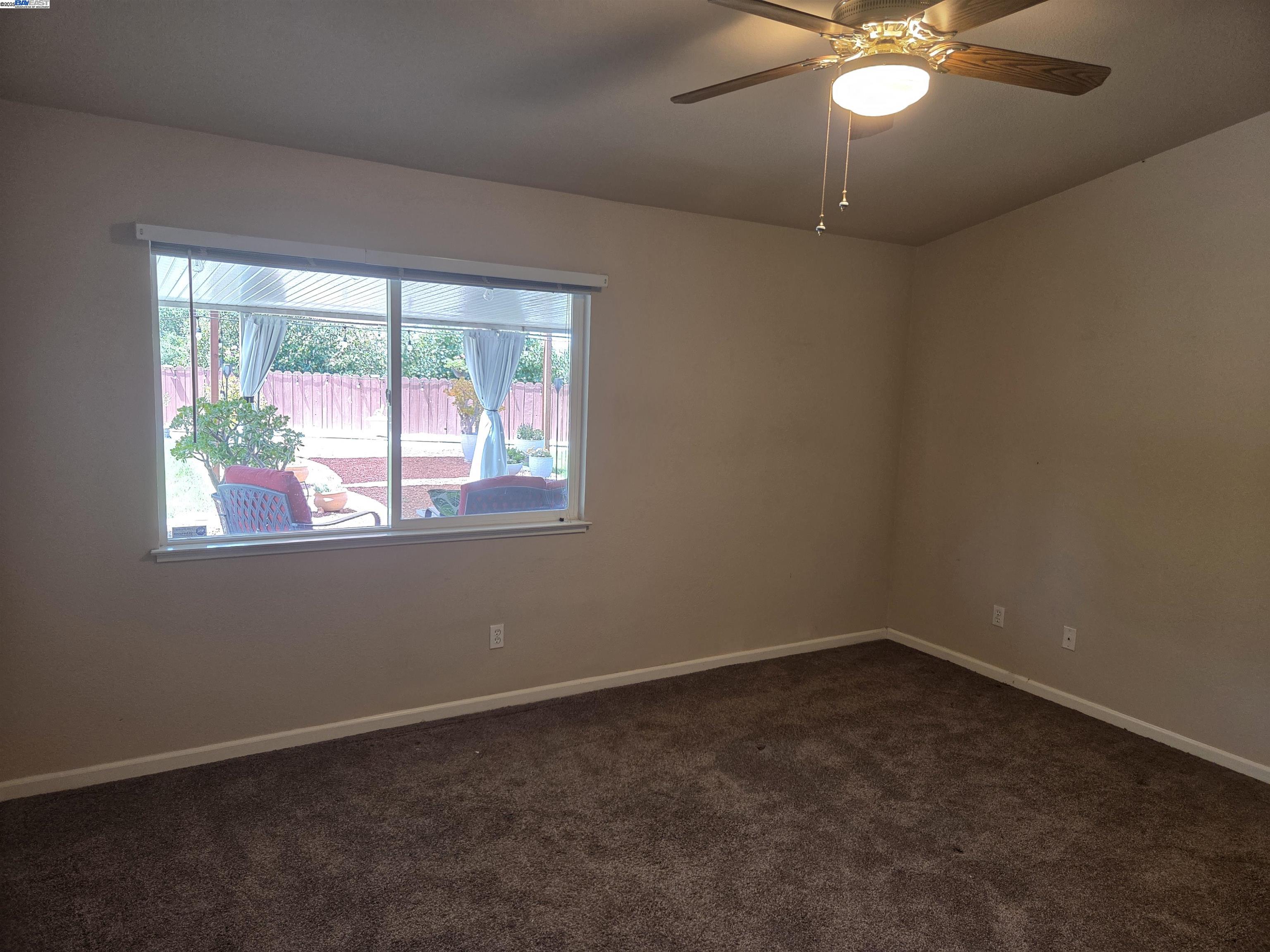 Detail Gallery Image 12 of 37 For 2929 Bluebonnet Ct, Antioch,  CA 94531 - 4 Beds | 2 Baths