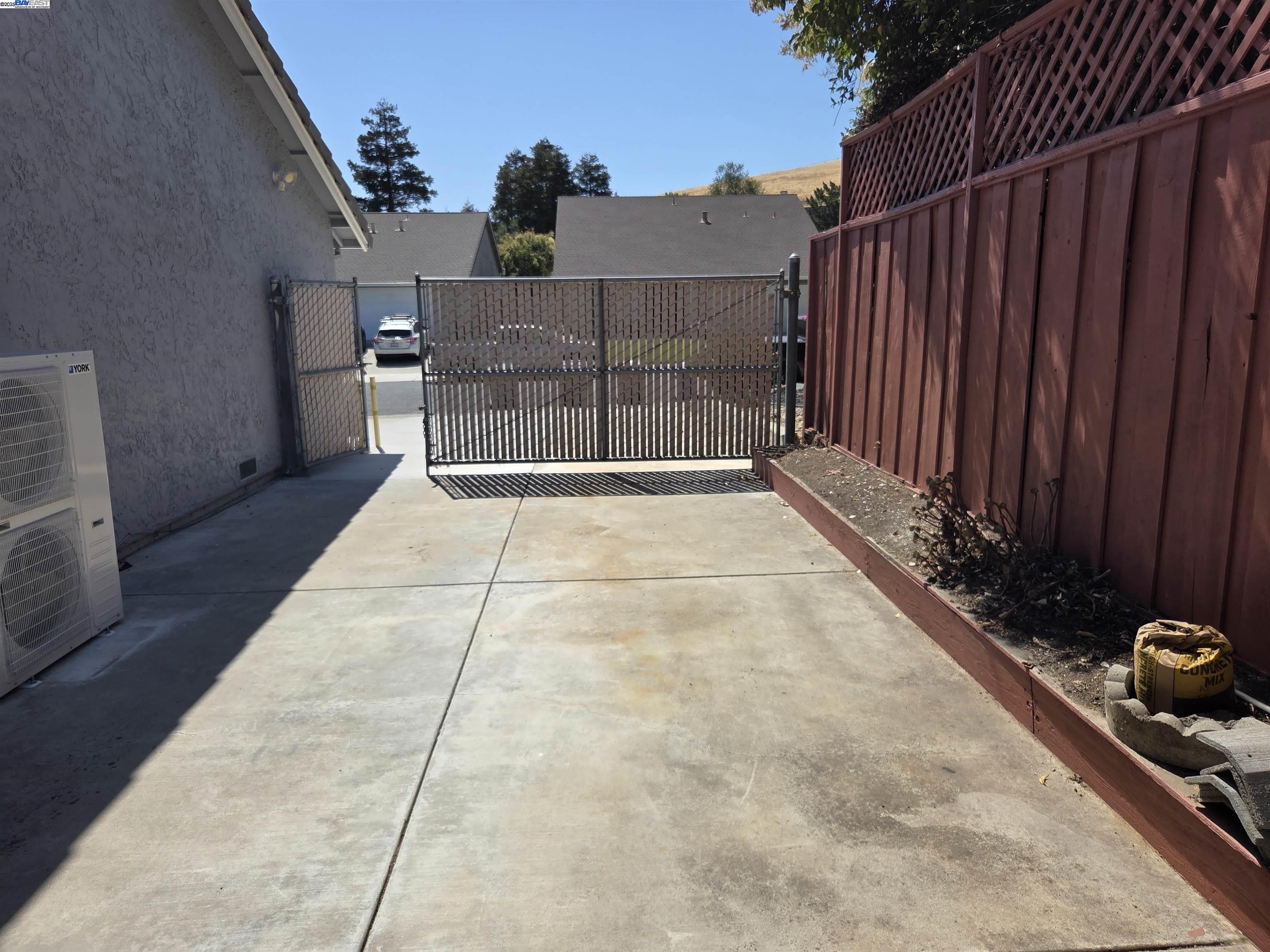Detail Gallery Image 18 of 37 For 2929 Bluebonnet Ct, Antioch,  CA 94531 - 4 Beds | 2 Baths