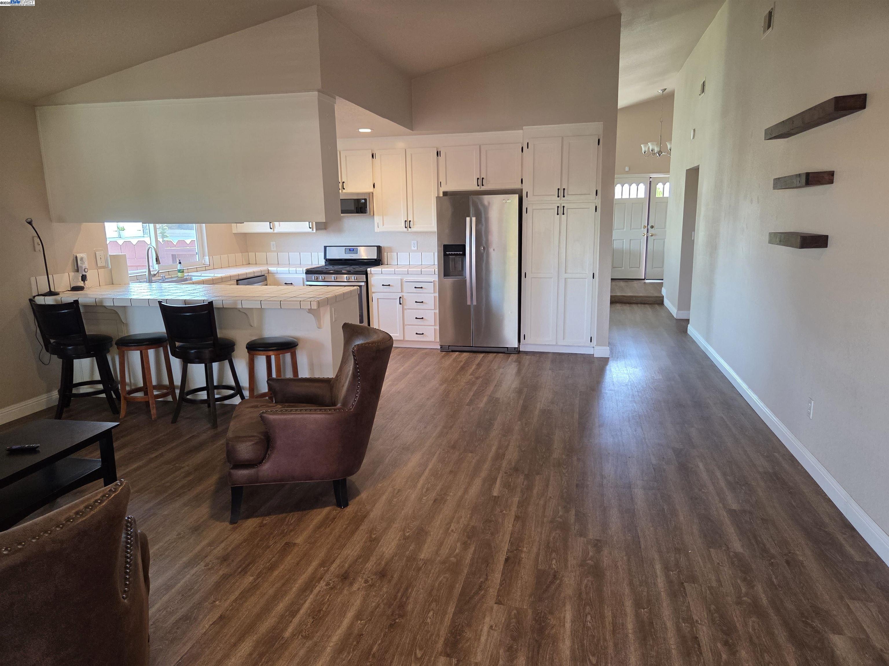 Detail Gallery Image 10 of 37 For 2929 Bluebonnet Ct, Antioch,  CA 94531 - 4 Beds | 2 Baths