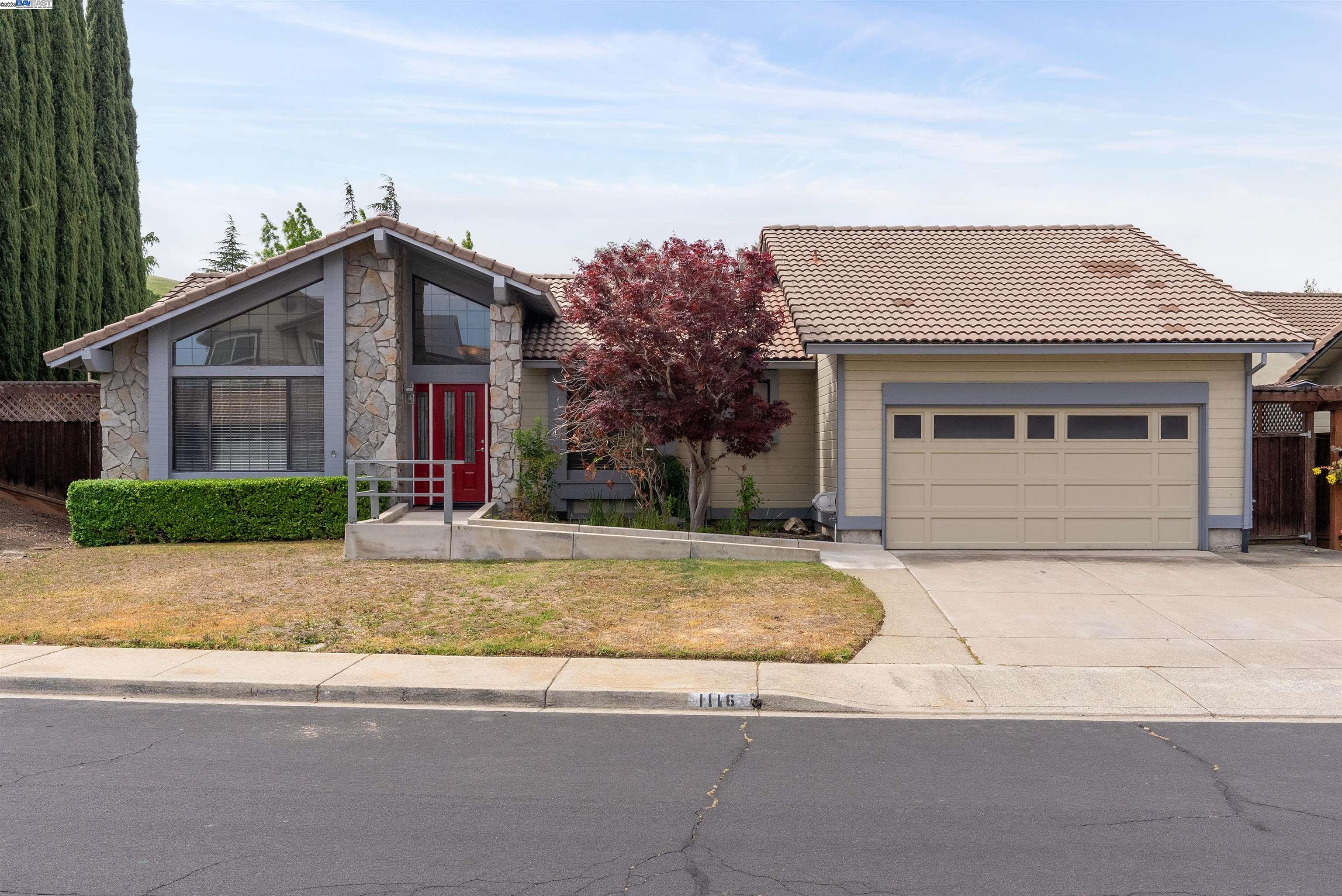 Detail Gallery Image 8 of 20 For 1116 Vista Point Ln, Concord,  CA 94521 - 4 Beds | 2/1 Baths