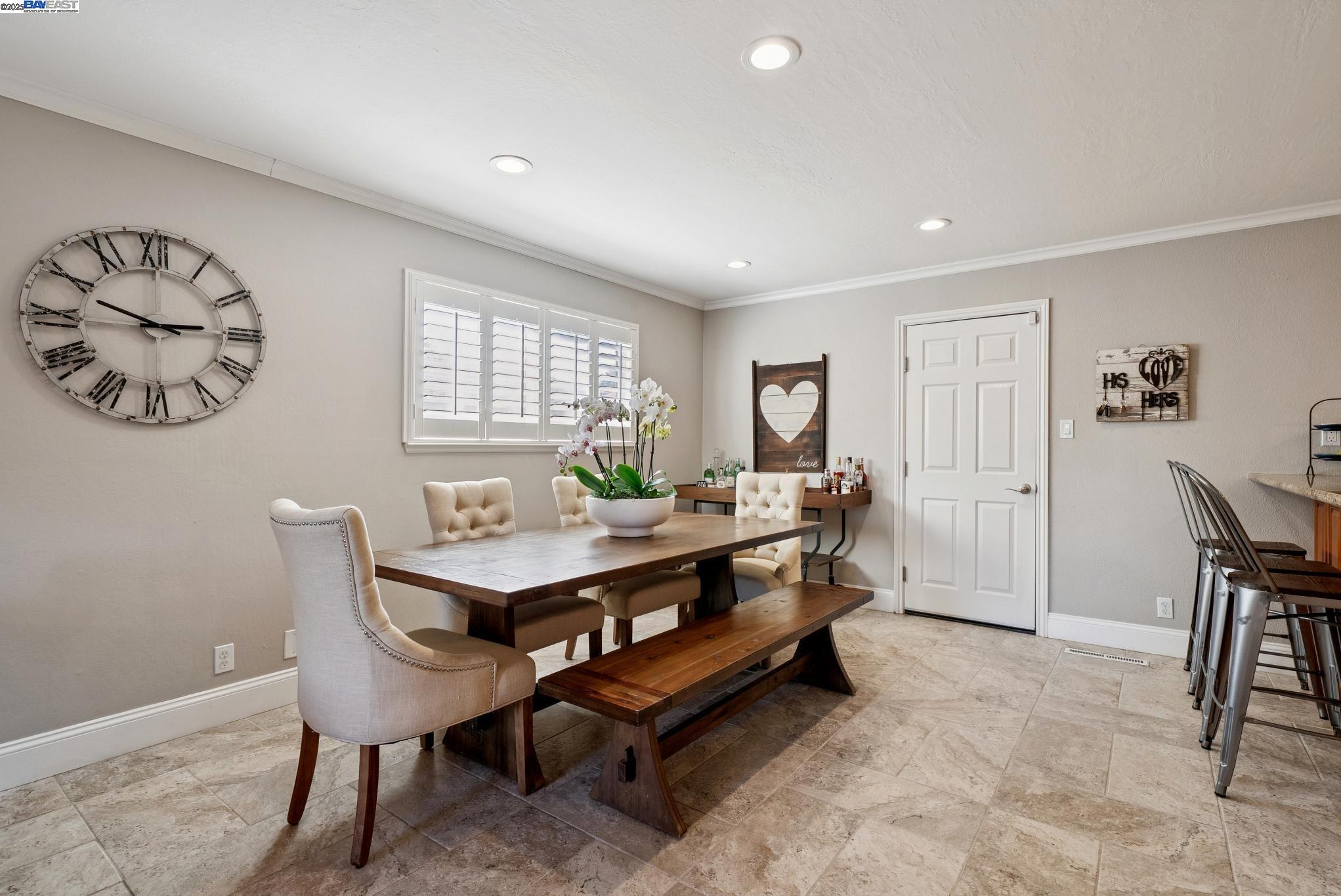 Detail Gallery Image 12 of 44 For 2970 Frayne Lane, Concord,  CA 94518 - 3 Beds | 2 Baths