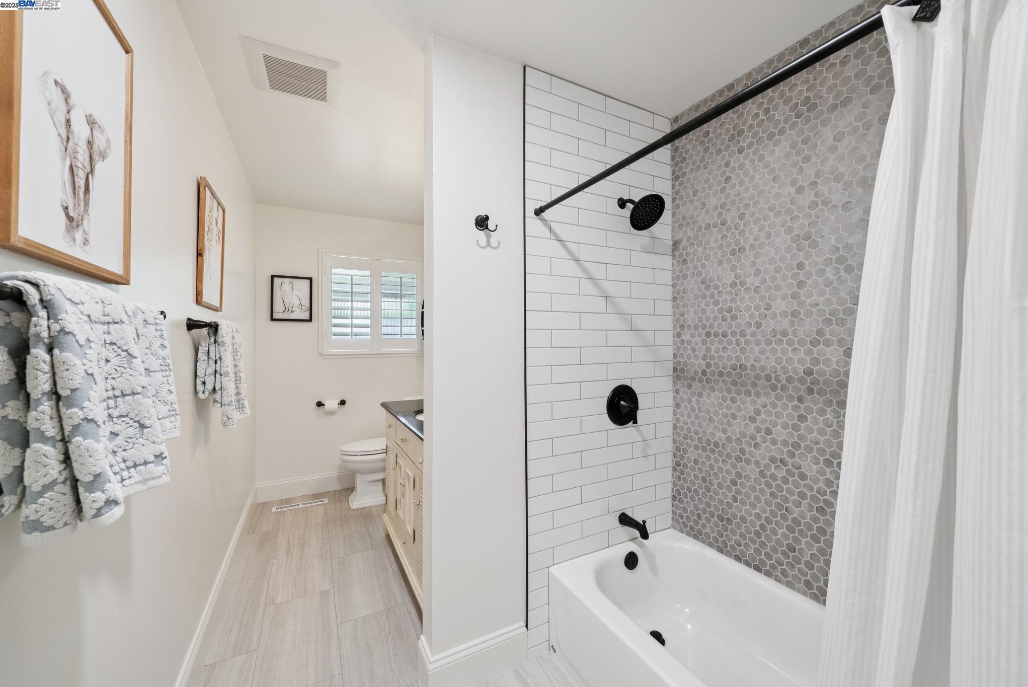 Detail Gallery Image 30 of 44 For 2970 Frayne Lane, Concord,  CA 94518 - 3 Beds | 2 Baths