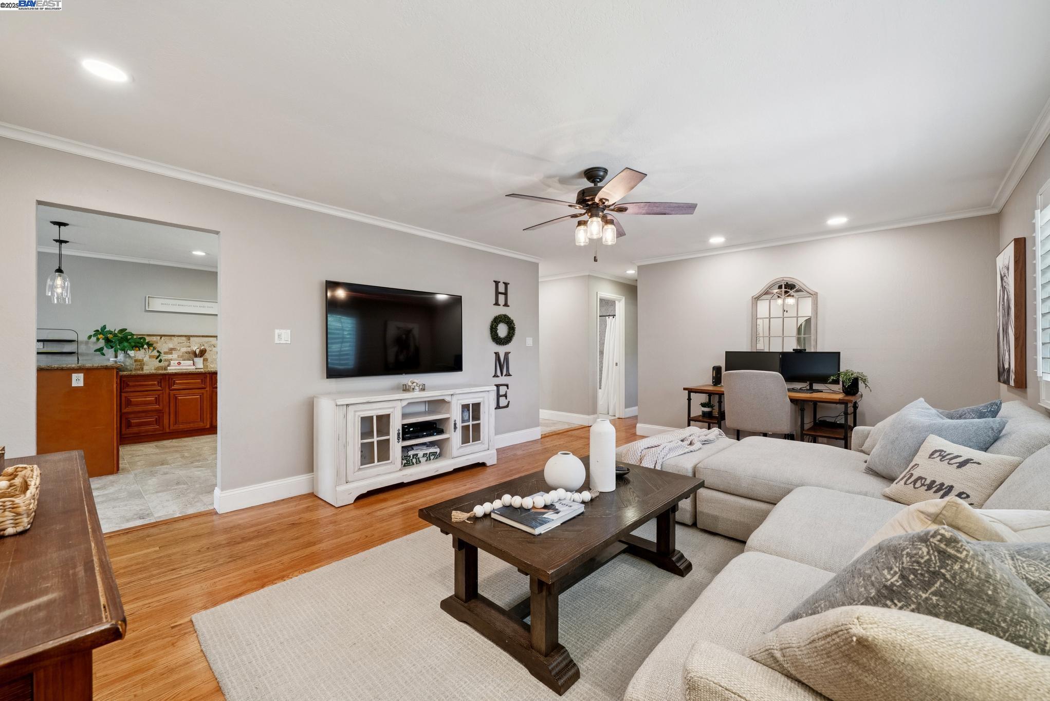 Detail Gallery Image 10 of 44 For 2970 Frayne Lane, Concord,  CA 94518 - 3 Beds | 2 Baths