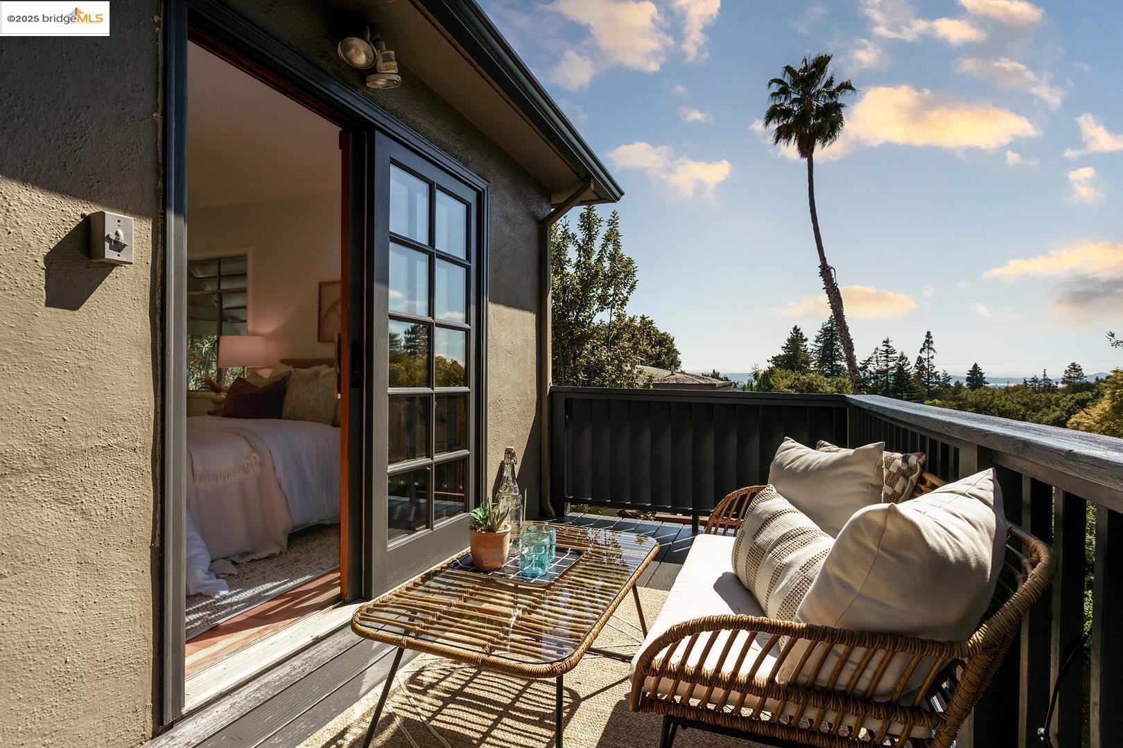 Detail Gallery Image 25 of 40 For 4191 Fruitvale, Oakland,  CA 94602 - 4 Beds | 3 Baths