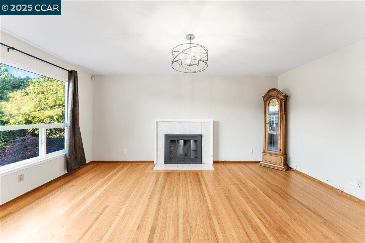 Detail Gallery Image 5 of 26 For 3406 Clearfield Ave, Richmond,  CA 94803 - 3 Beds | 2 Baths