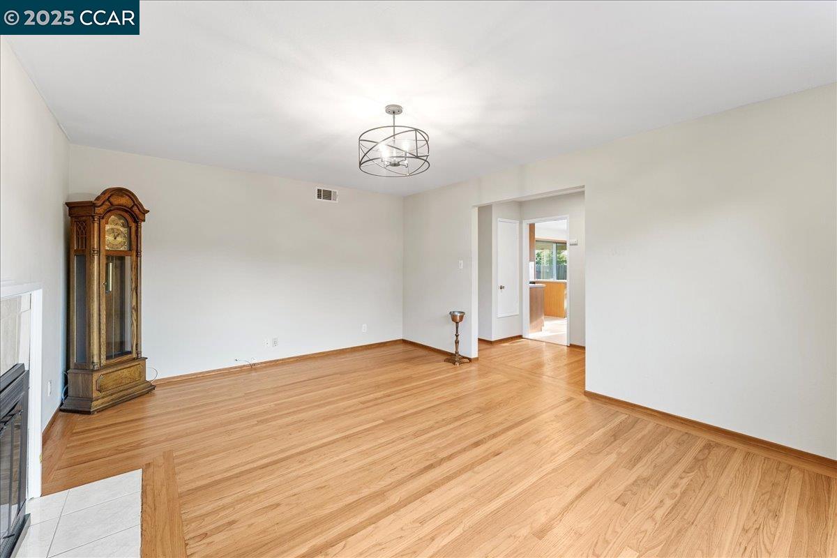 Detail Gallery Image 9 of 26 For 3406 Clearfield Ave, Richmond,  CA 94803 - 3 Beds | 2 Baths