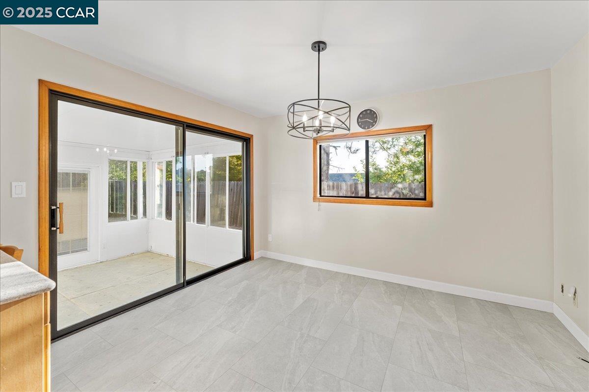 Detail Gallery Image 10 of 26 For 3406 Clearfield Ave, Richmond,  CA 94803 - 3 Beds | 2 Baths