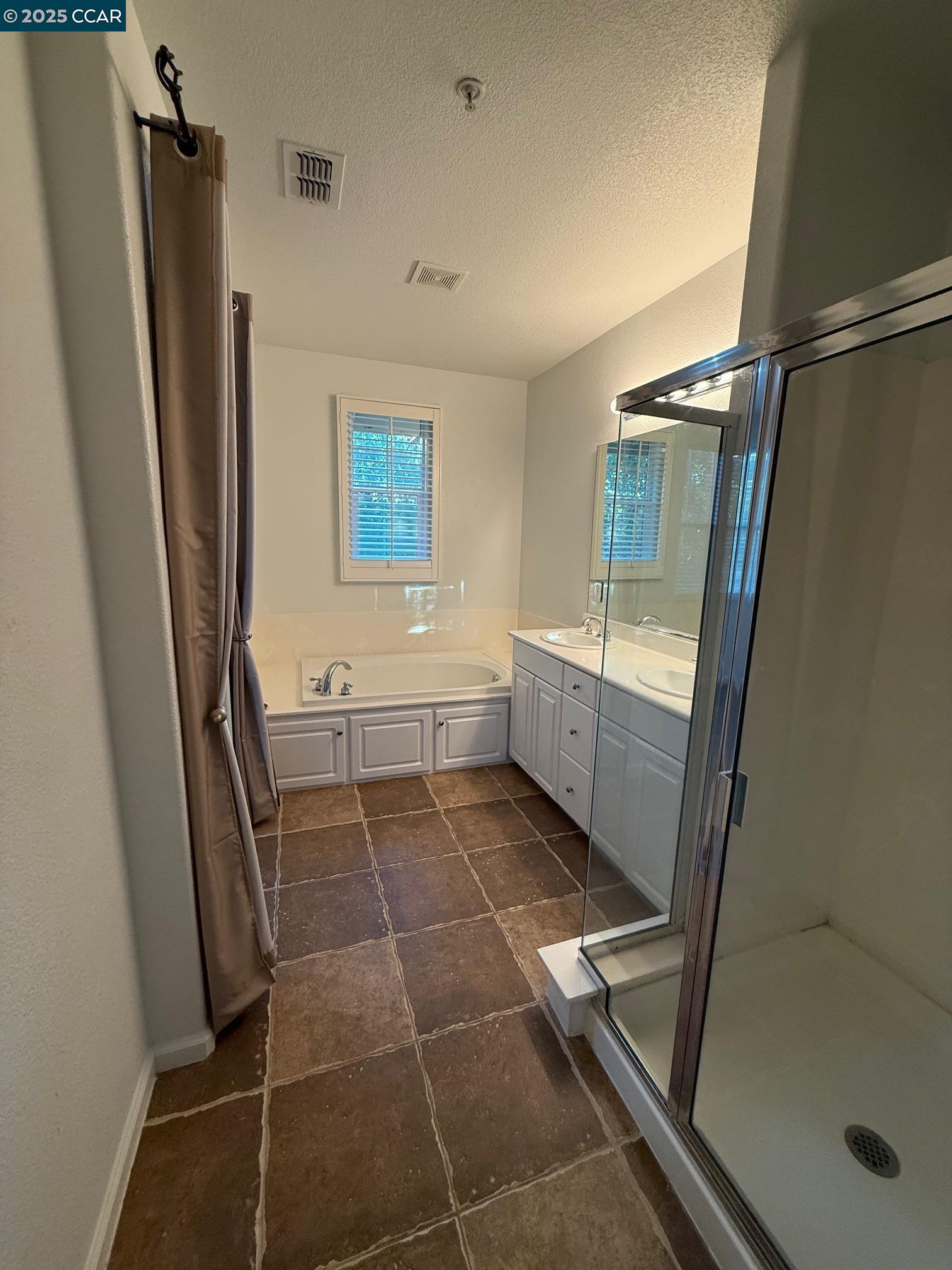 Detail Gallery Image 10 of 14 For 2312 Joree Ln, San Ramon,  CA 94582 - 3 Beds | 2/1 Baths