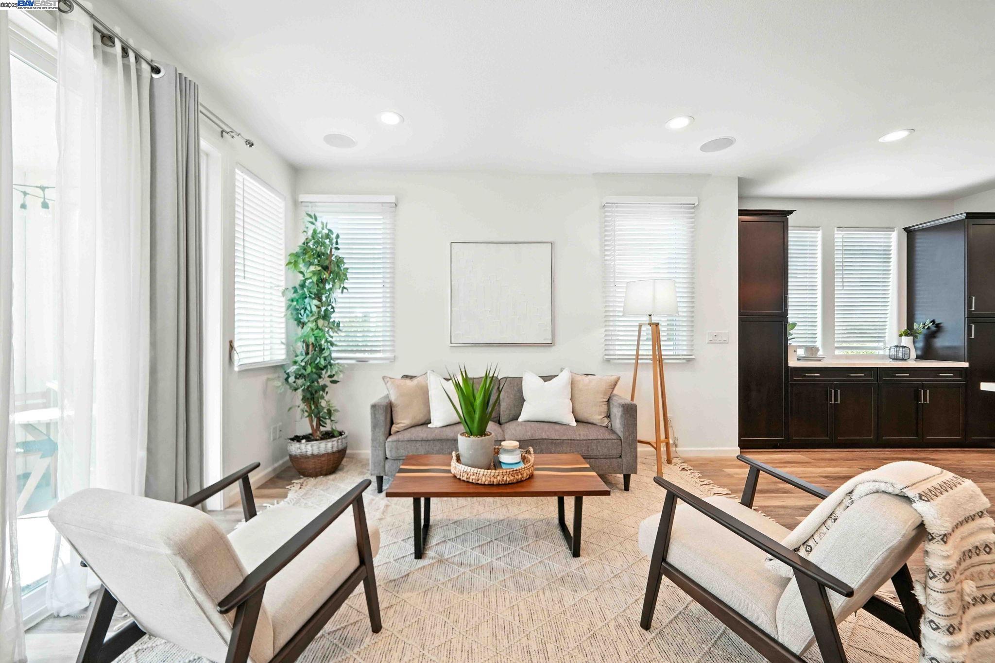 Photo #5: 41104470 Listing 