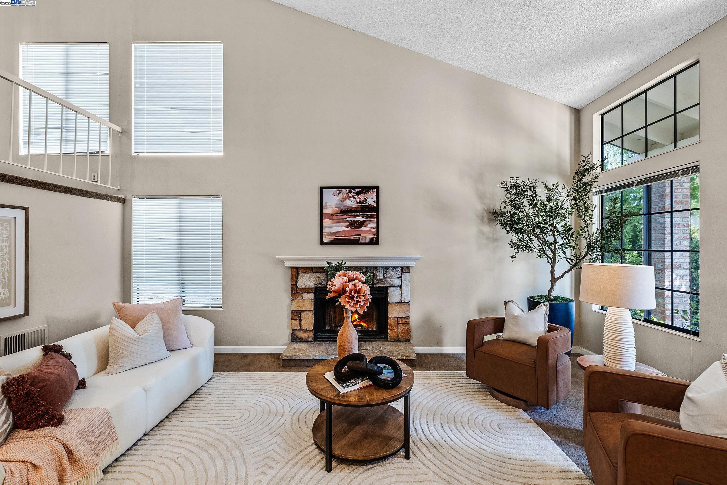 Detail Gallery Image 2 of 27 For 2555 Pine St, Martinez,  CA 94553 - 4 Beds | 2 Baths