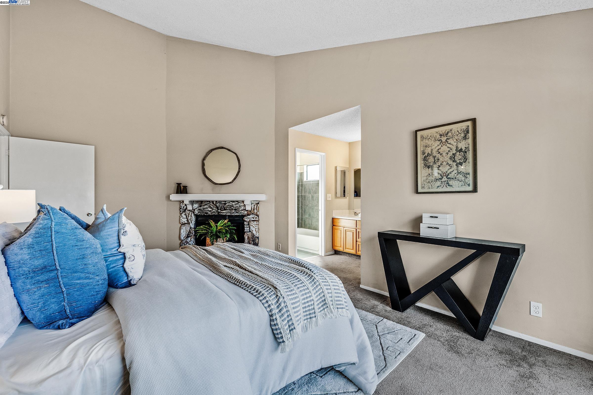 Detail Gallery Image 15 of 27 For 2555 Pine St, Martinez,  CA 94553 - 4 Beds | 2 Baths