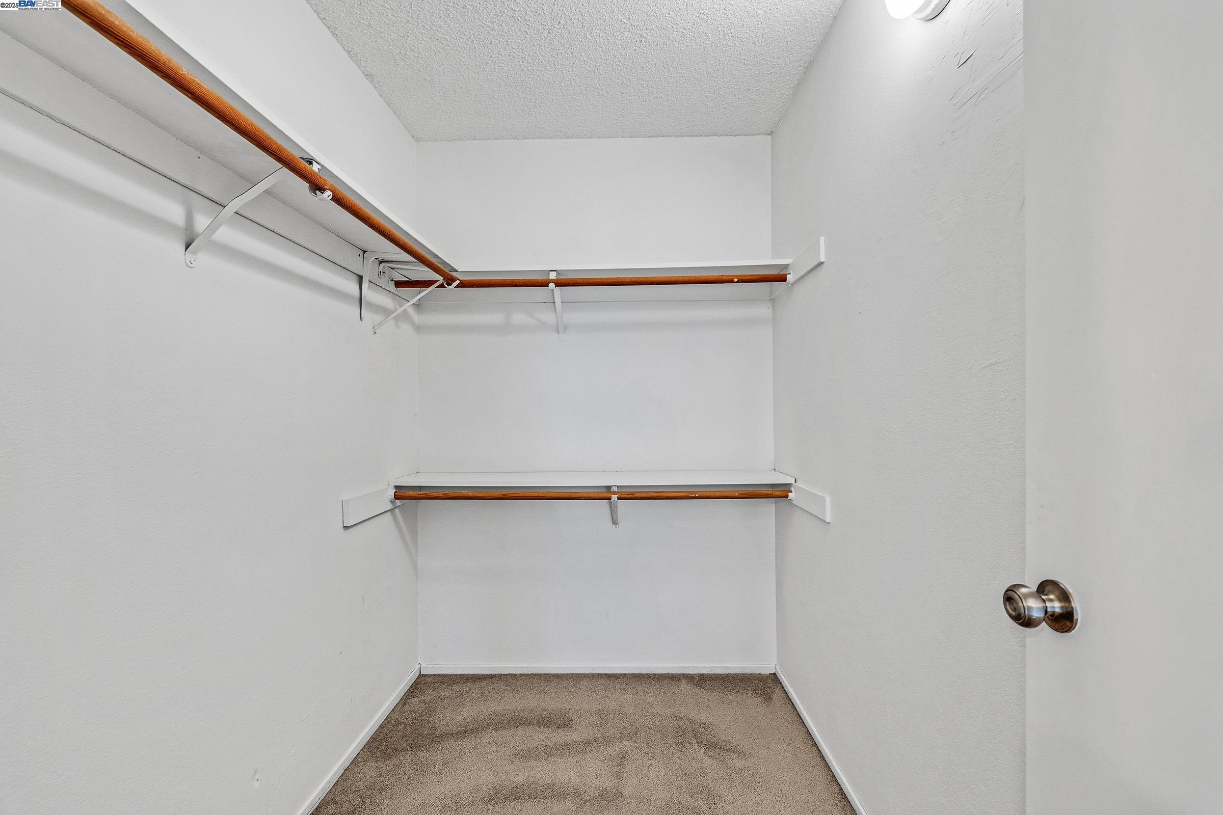 Detail Gallery Image 17 of 27 For 2555 Pine St, Martinez,  CA 94553 - 4 Beds | 2 Baths