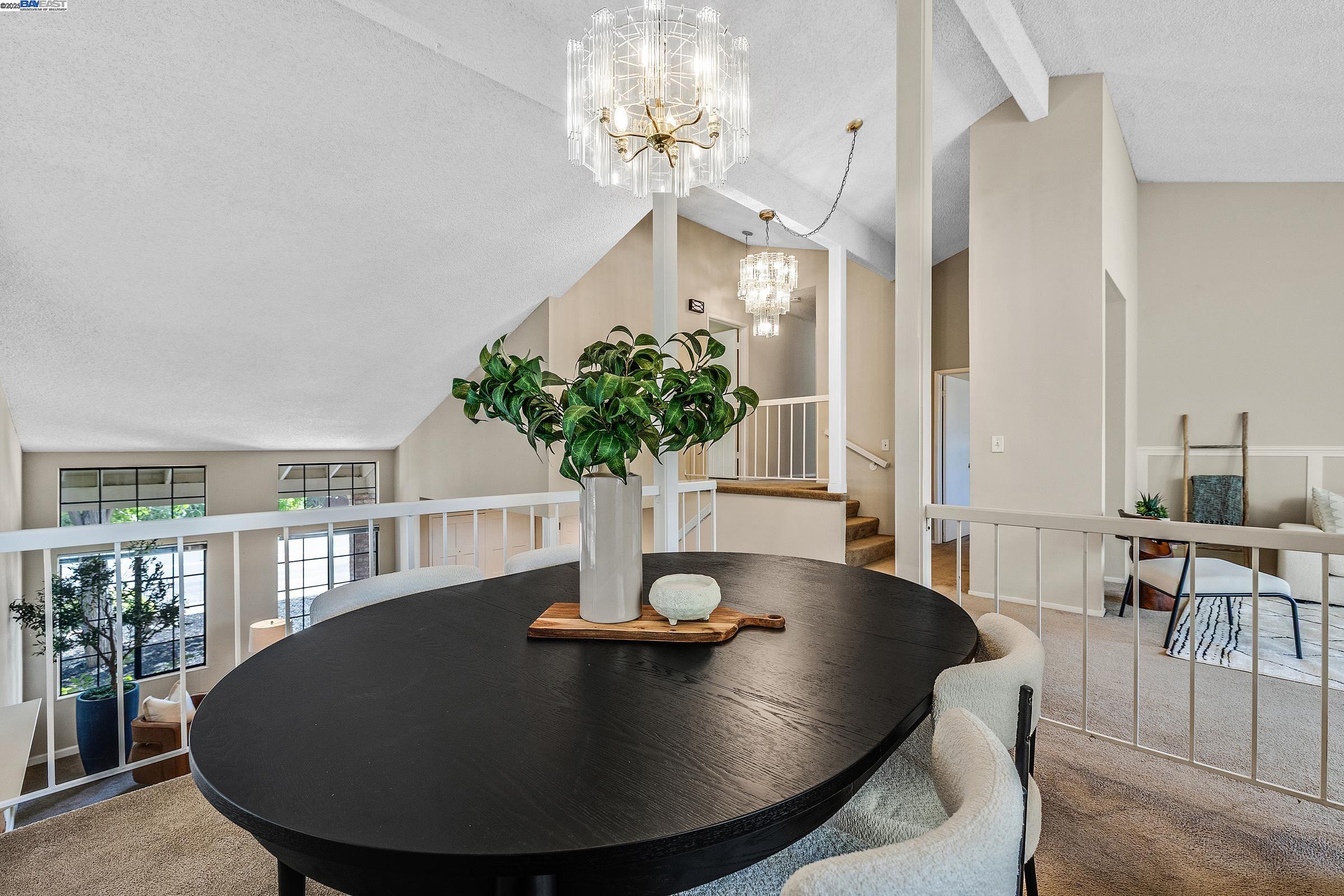 Detail Gallery Image 6 of 27 For 2555 Pine St, Martinez,  CA 94553 - 4 Beds | 2 Baths