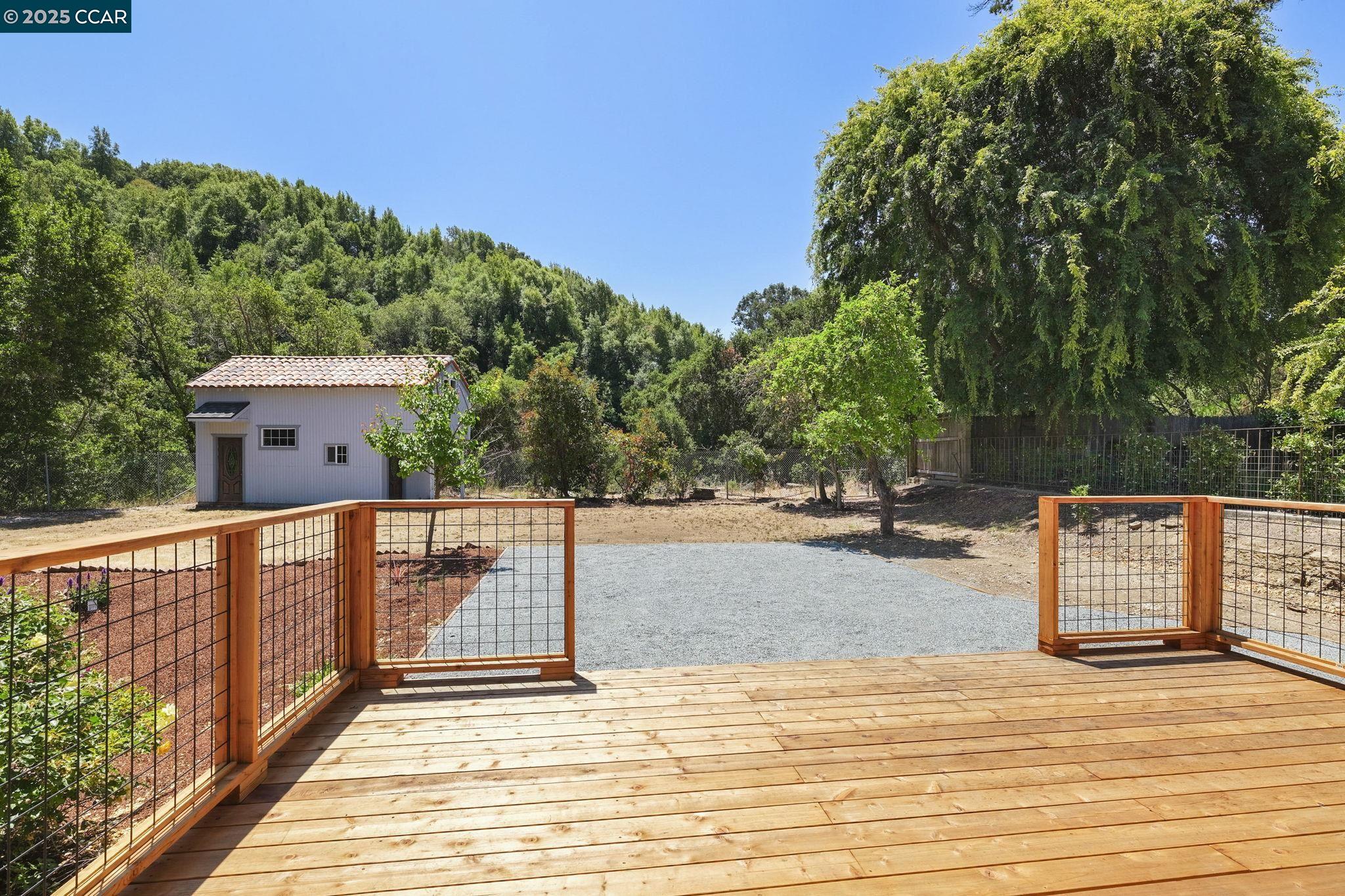 Detail Gallery Image 41 of 41 For 5550 Cold Water Drive, Castro Valley,  CA 94552 - 5 Beds | 3/1 Baths