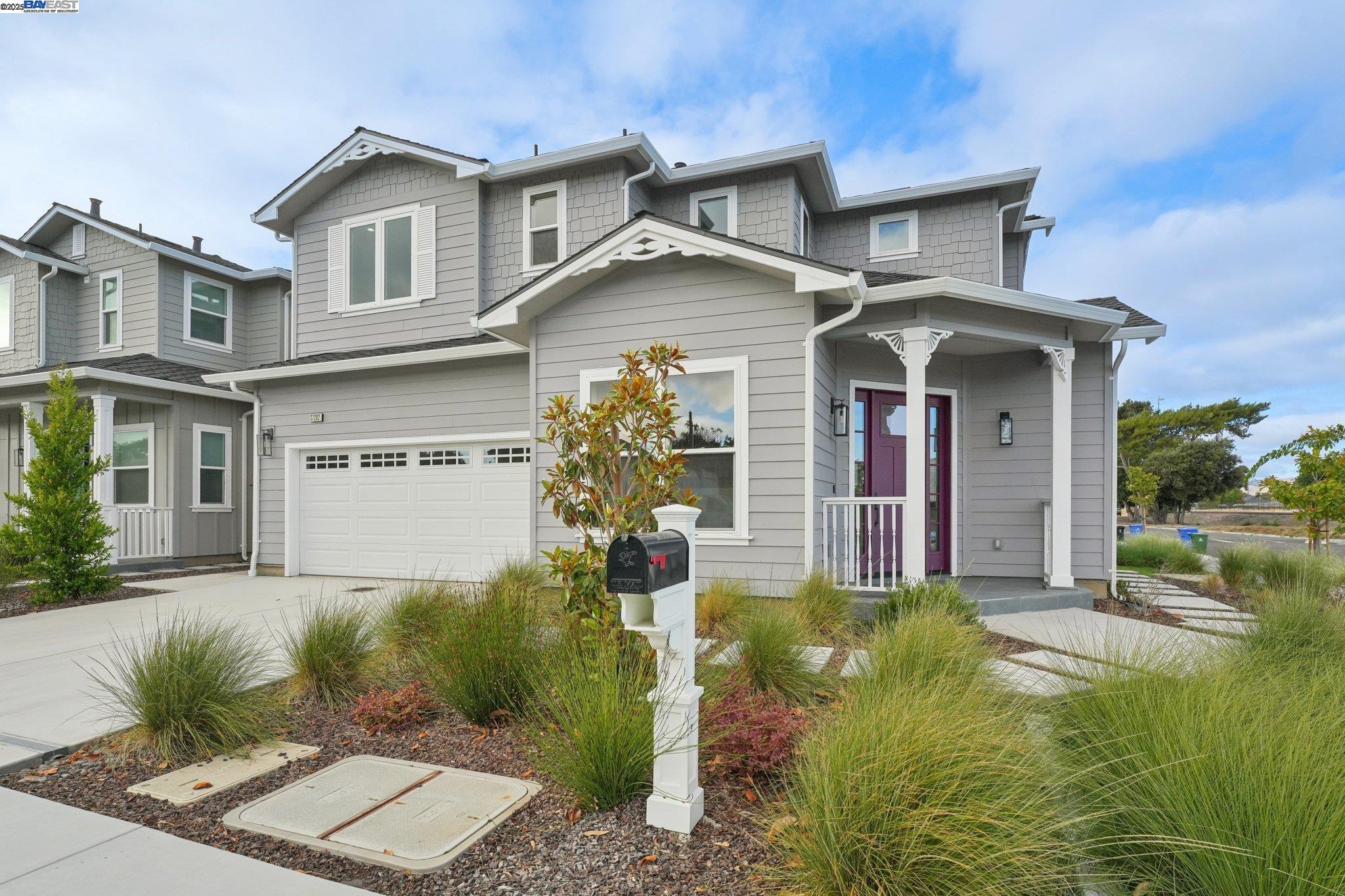 Detail Gallery Image 3 of 24 For 37282 Magnolia St, Newark,  CA 94560 - 4 Beds | 4/1 Baths