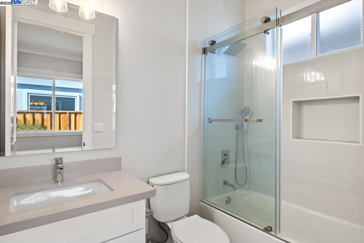 Detail Gallery Image 7 of 17 For 37282 Magnolia St, Newark,  CA 94560 - 4 Beds | 4/1 Baths