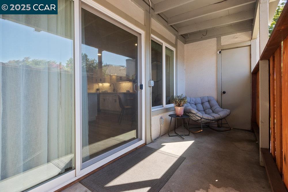 Detail Gallery Image 21 of 31 For 825 Oak Grove Rd #29,  Concord,  CA 94518 - 2 Beds | 1 Baths