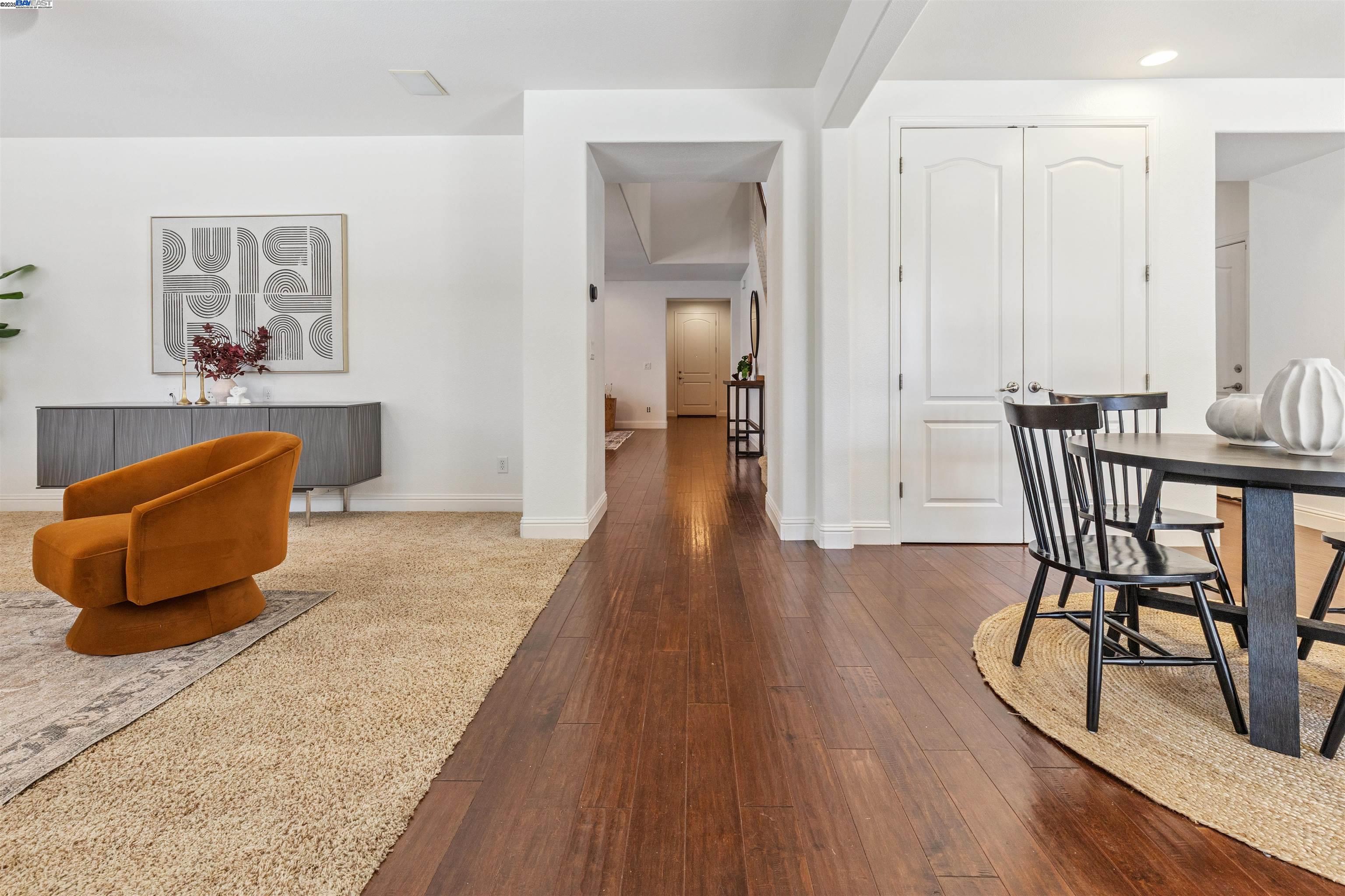 Detail Gallery Image 10 of 51 For 2114 Ranch View Dr, Rocklin,  CA 95765 - 5 Beds | 3 Baths