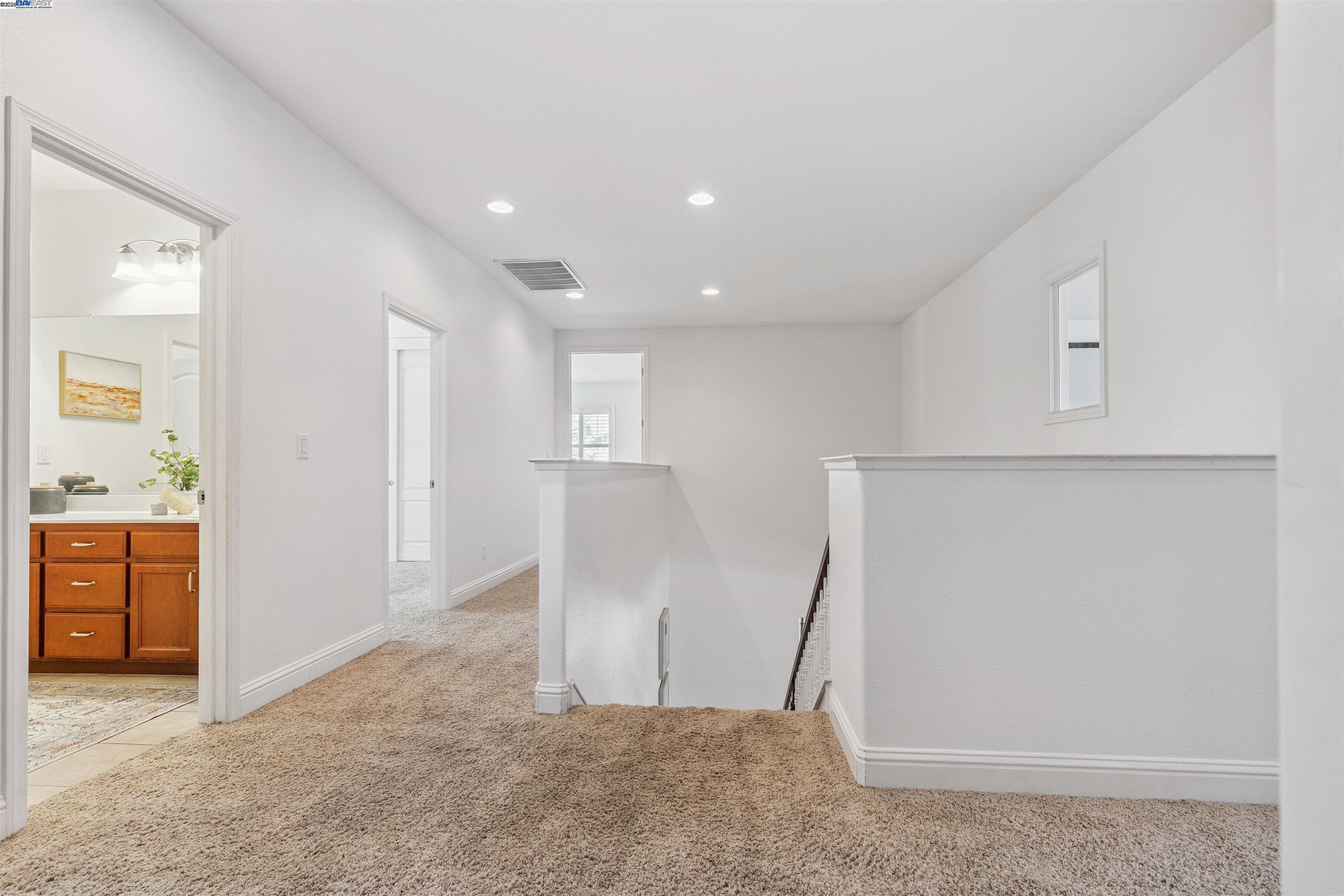Detail Gallery Image 22 of 51 For 2114 Ranch View Dr, Rocklin,  CA 95765 - 5 Beds | 3 Baths