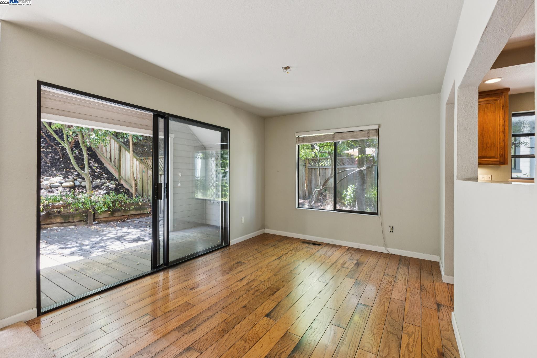 Detail Gallery Image 11 of 46 For 40 Silktree Ct, Danville,  CA 94526 - 3 Beds | 2/1 Baths