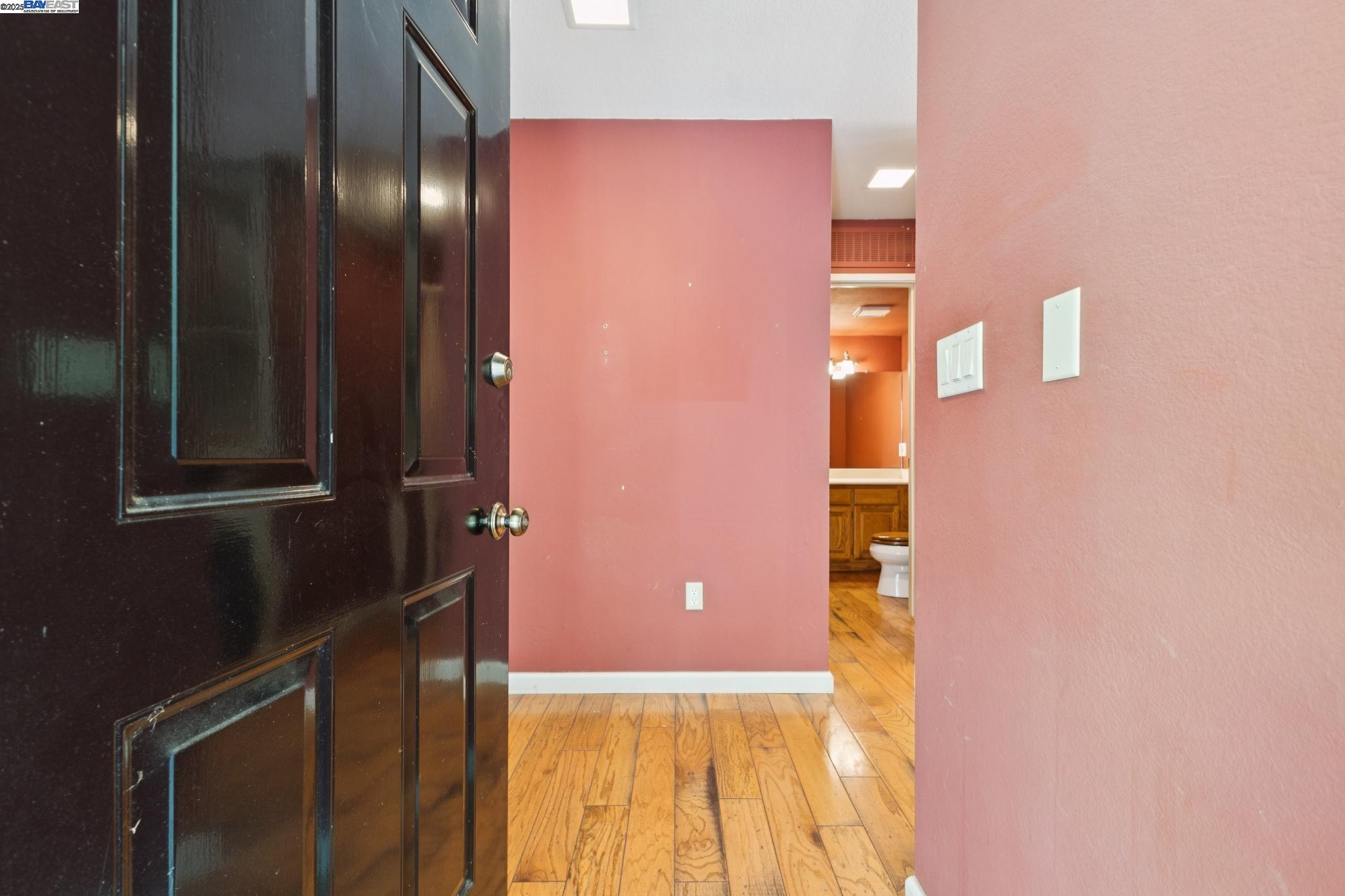Detail Gallery Image 3 of 46 For 40 Silktree Ct, Danville,  CA 94526 - 3 Beds | 2/1 Baths