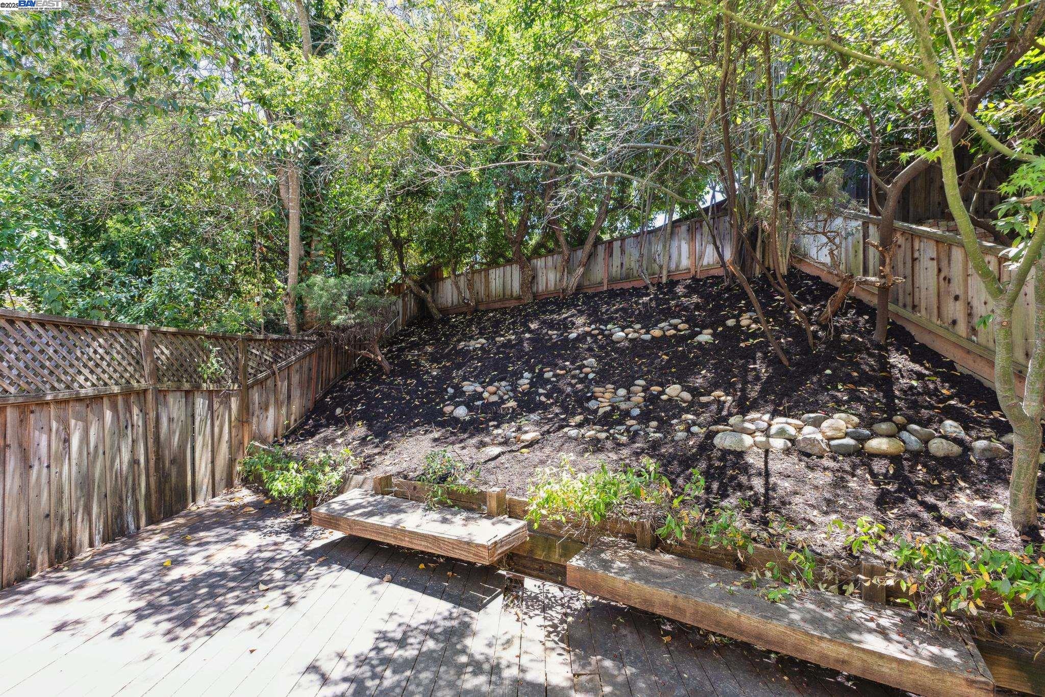 Detail Gallery Image 42 of 46 For 40 Silktree Ct, Danville,  CA 94526 - 3 Beds | 2/1 Baths