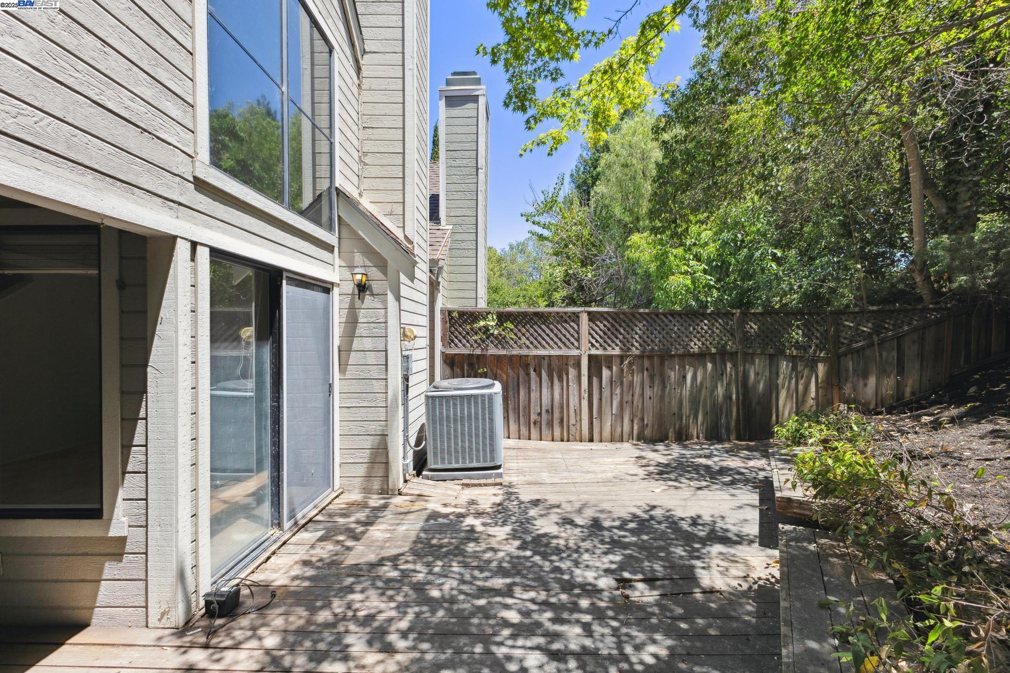 Detail Gallery Image 43 of 46 For 40 Silktree Ct, Danville,  CA 94526 - 3 Beds | 2/1 Baths