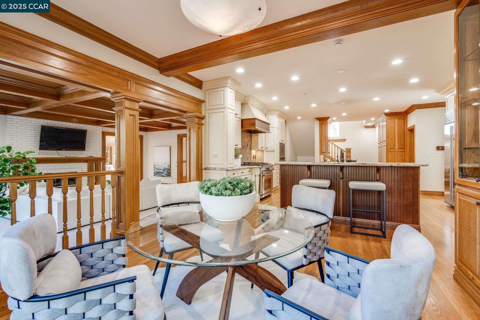 Detail Gallery Image 12 of 60 For 2420 Diablo Lakes Ln, Diablo,  CA 94528 - 6 Beds | 5/2 Baths