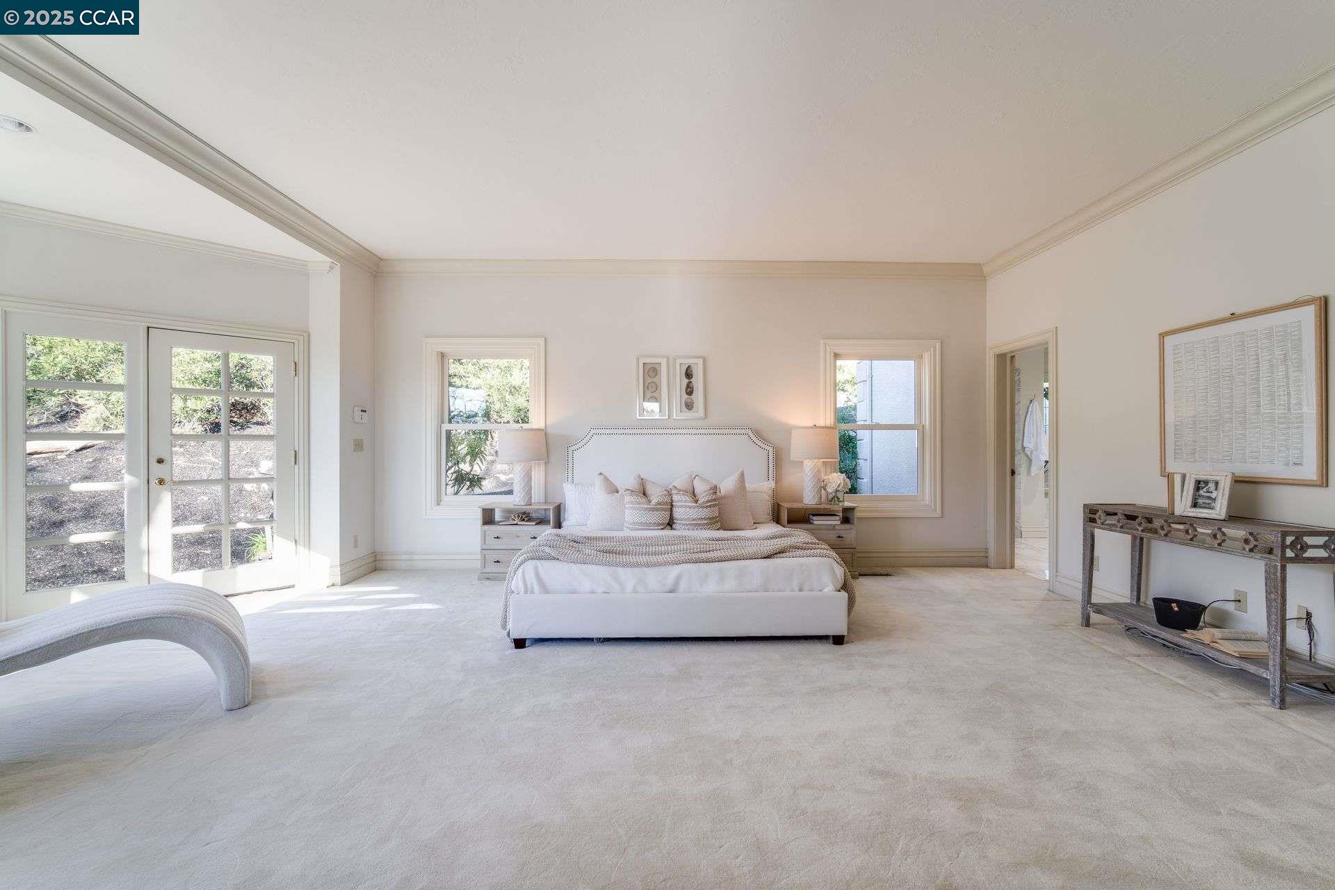 Detail Gallery Image 16 of 60 For 2420 Diablo Lakes Ln, Diablo,  CA 94528 - 6 Beds | 5/2 Baths